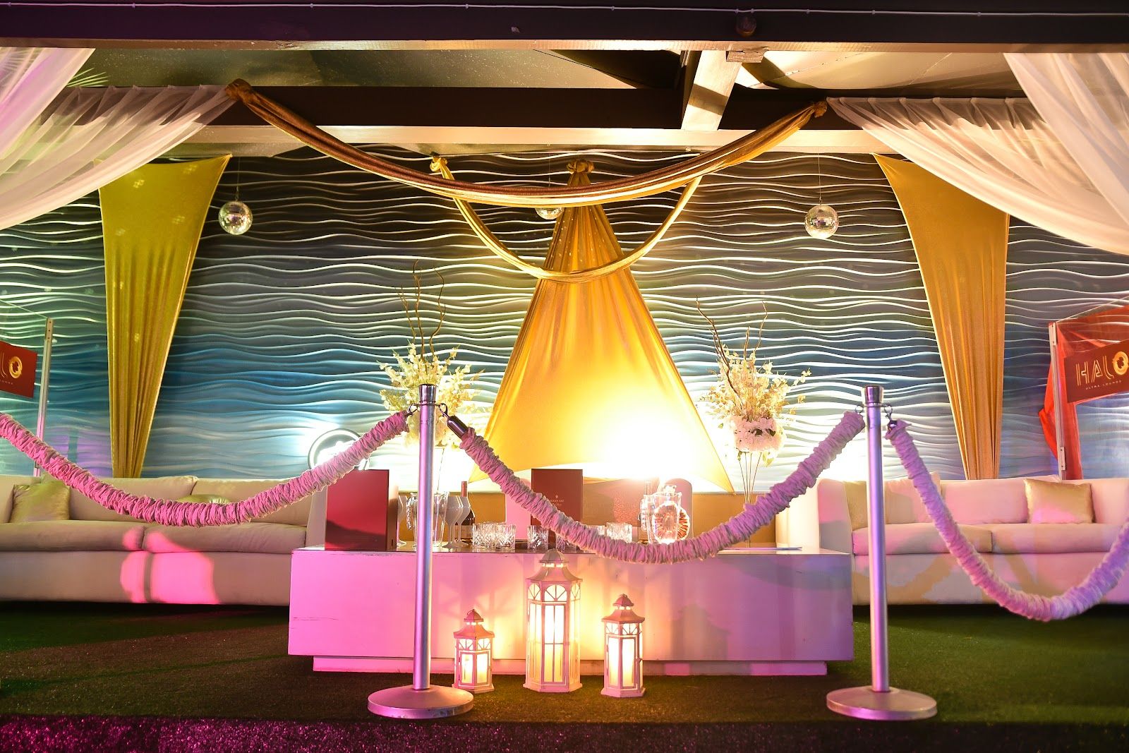 Halo Ultra Lounge
