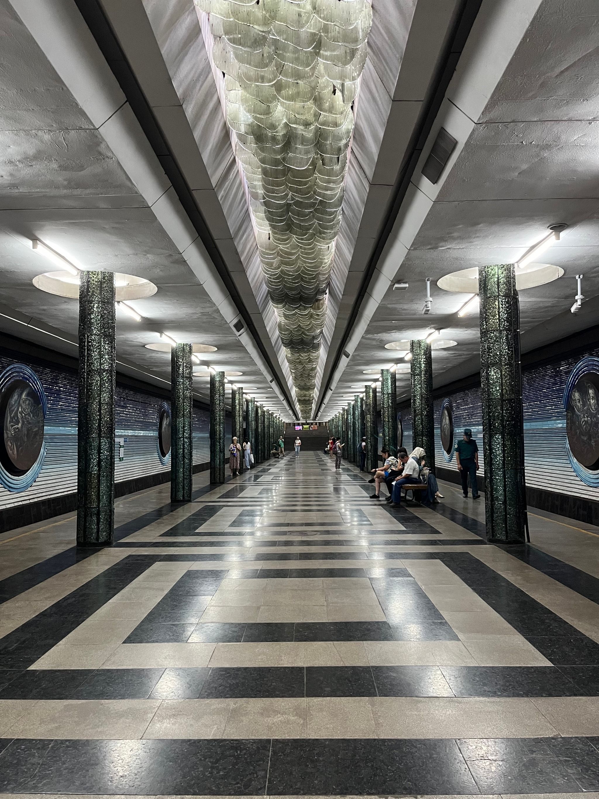 Stazione metro di Kosmonavtlar
