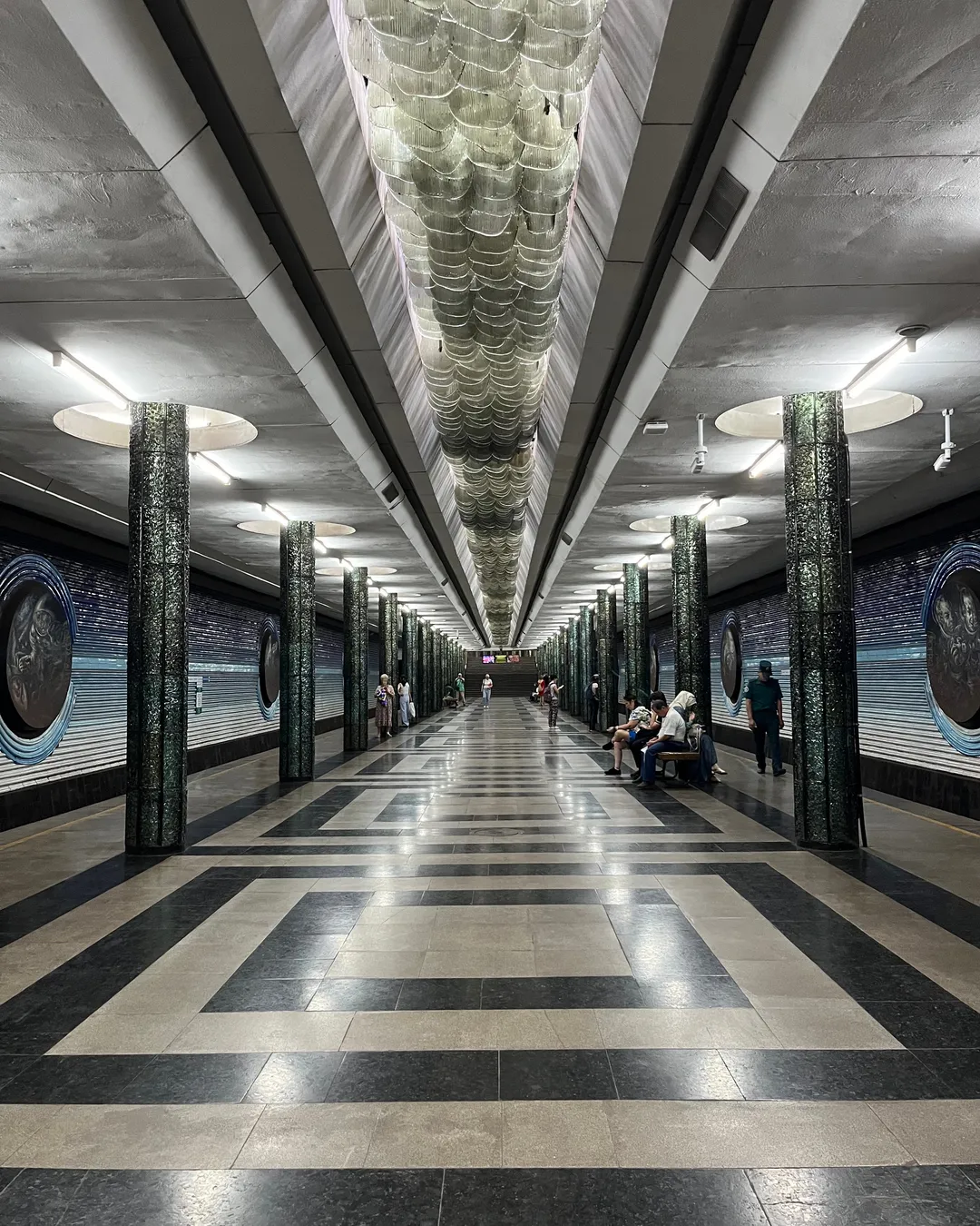 Stazione metro di Kosmonavtlar