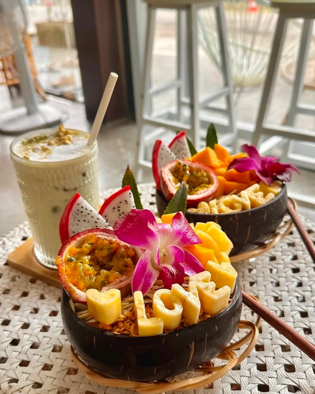 Healthy Eating & Wellness Cafés