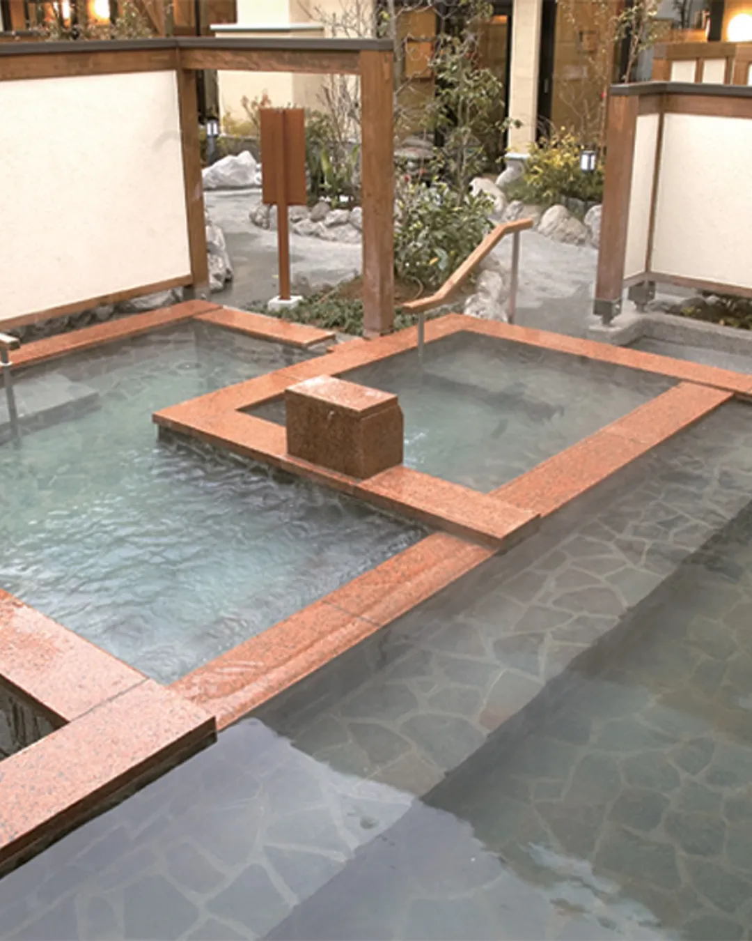 Kabe Onsen Ume no Yu Hot Spring (Day Spa)