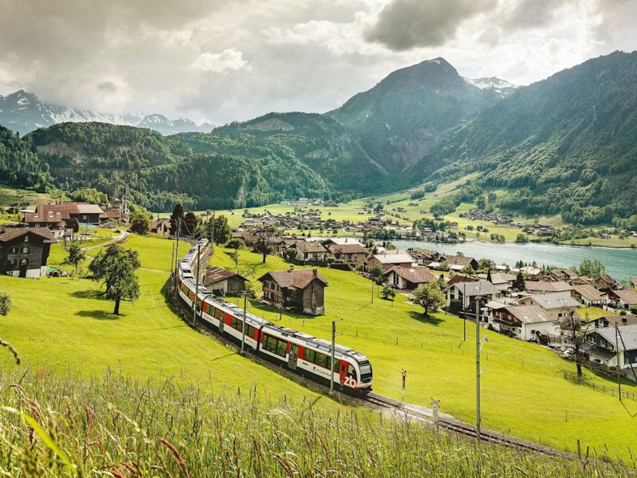Lucerne - Interlaken Express