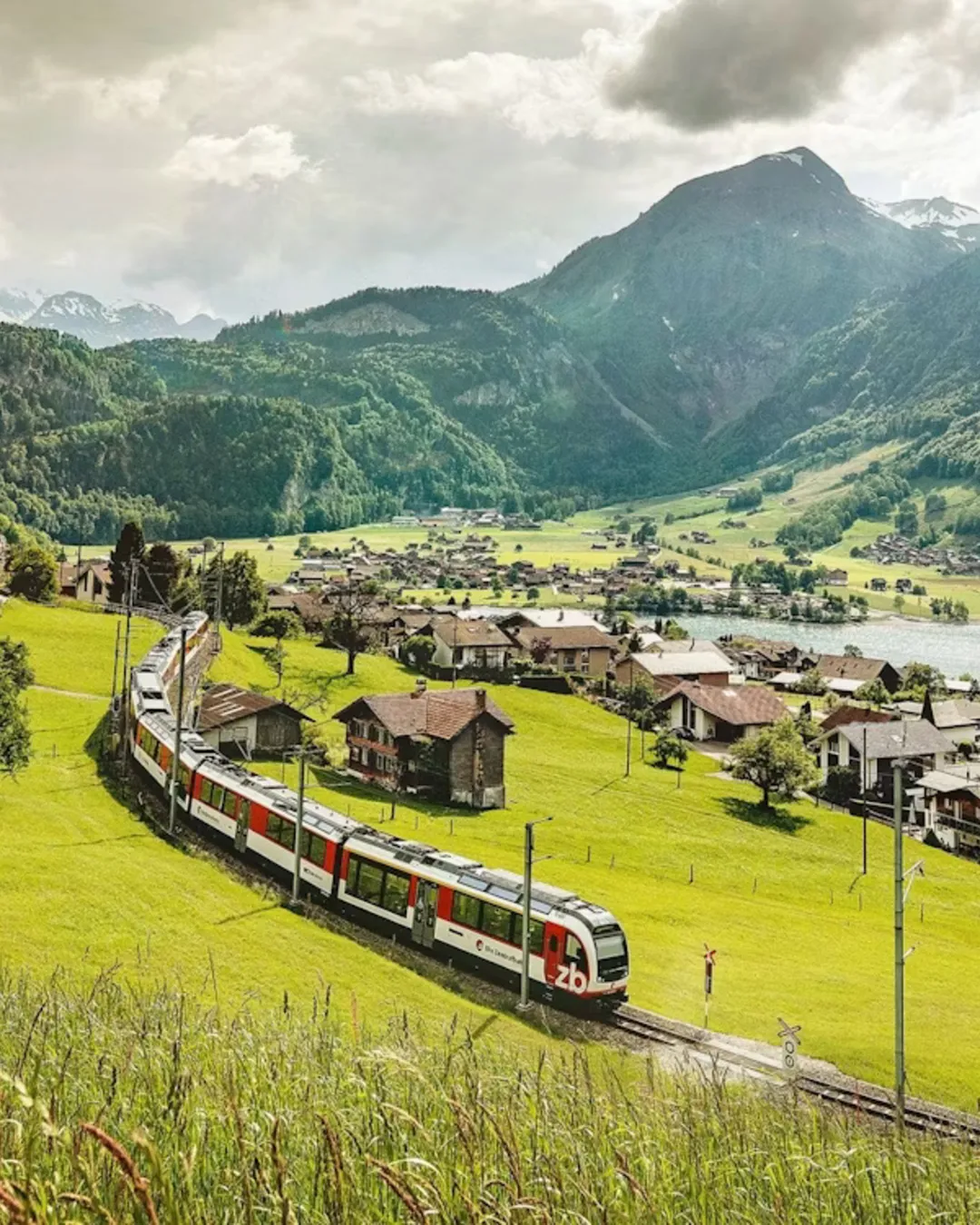 Lucerne - Interlaken Express