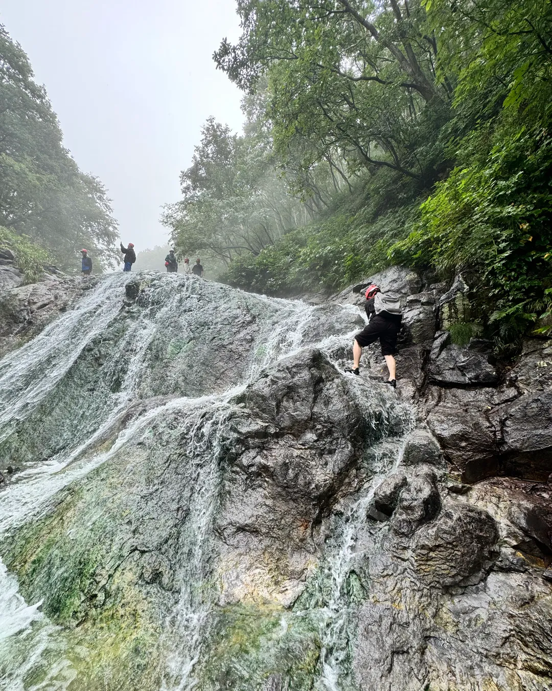 Kamuiwakka Hot Waterfalls