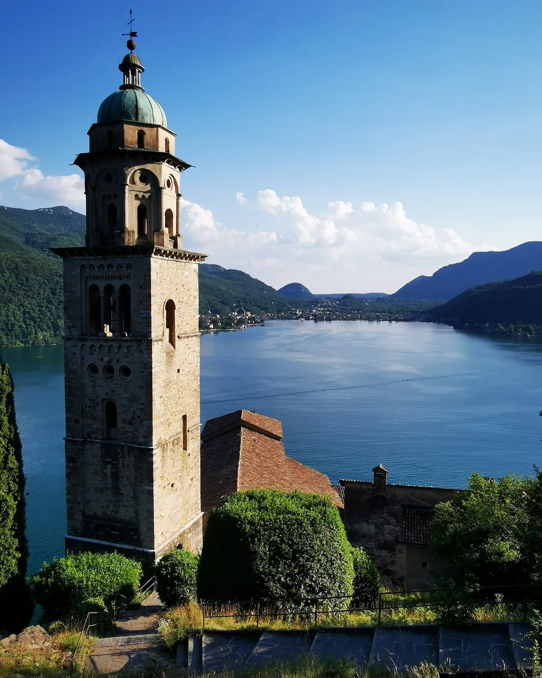 Swingtheworld by Radio Morcote International