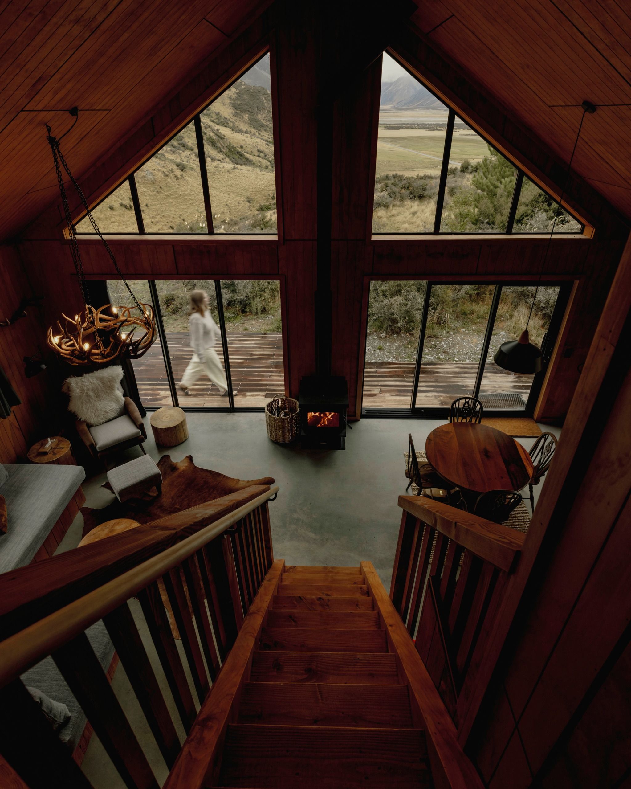 Secluded cabin in the valley 