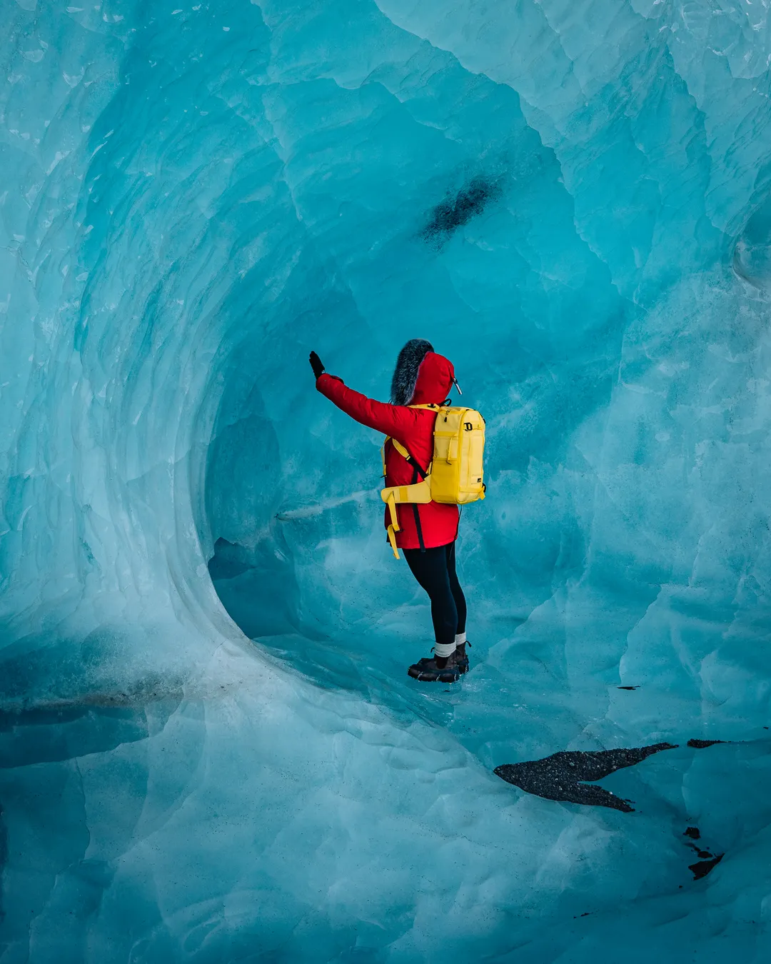 Glacier Hikes + Ice Caves - Local Guide 