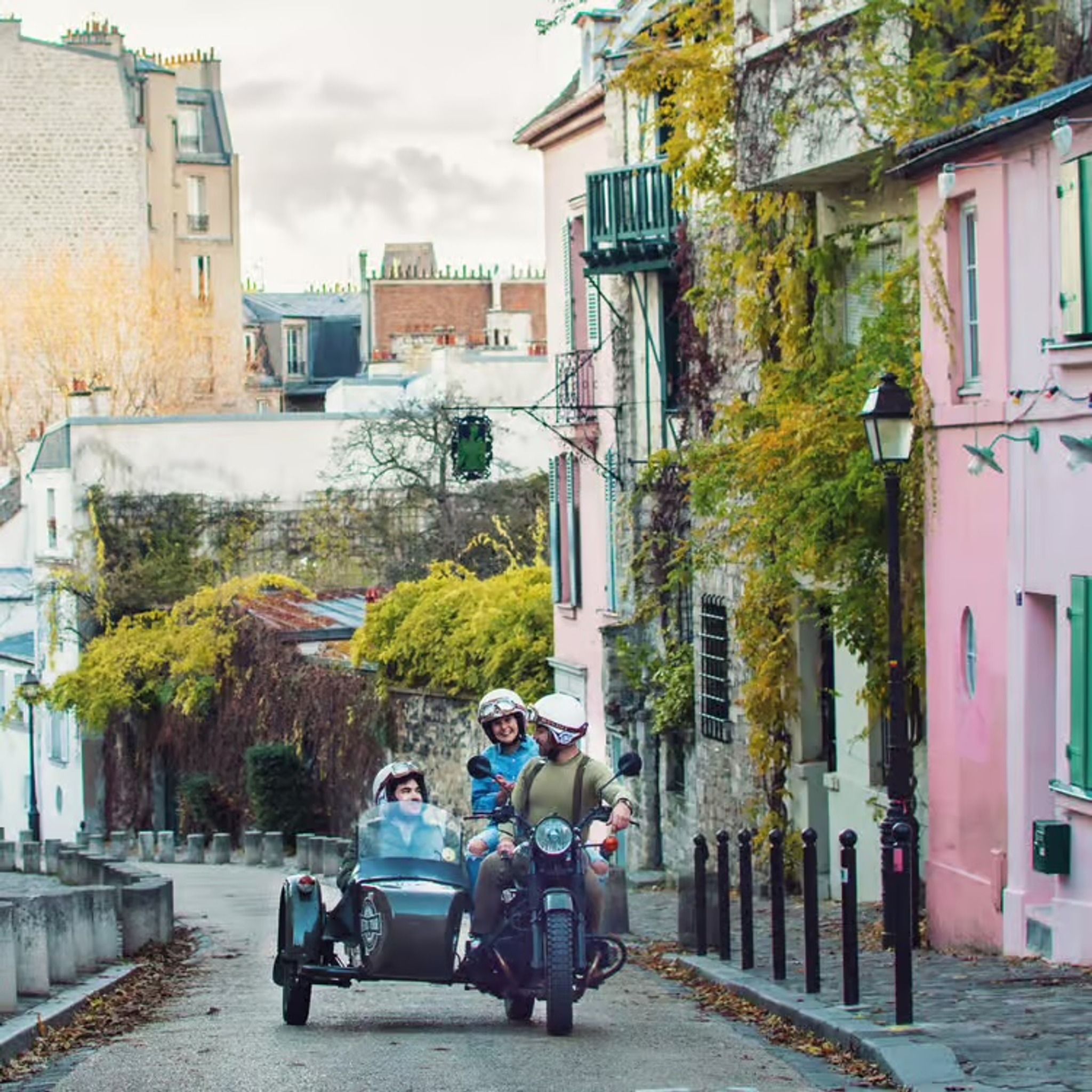 Paris Tour in a Vintage Sidecar 