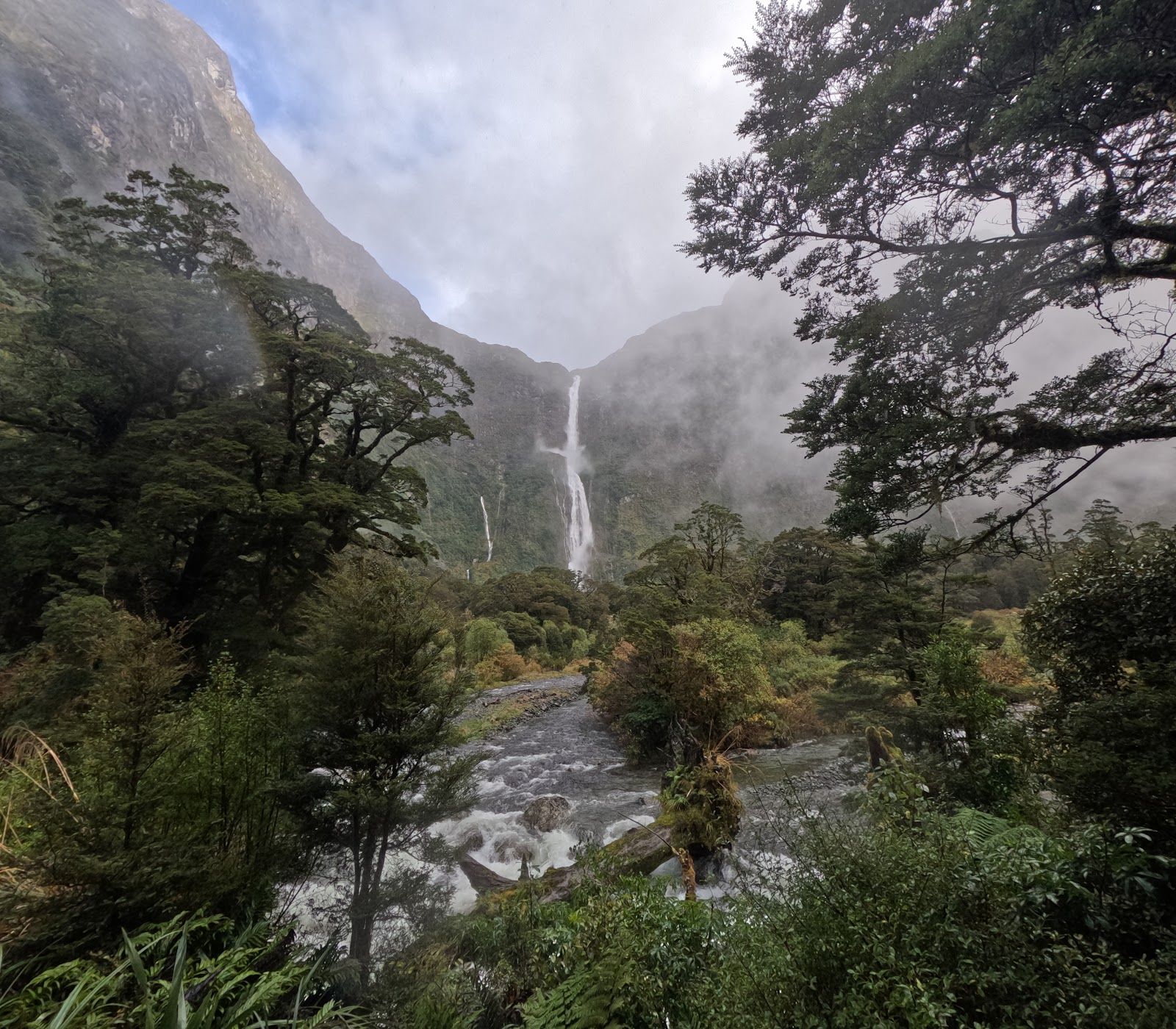 Sutherland Falls
