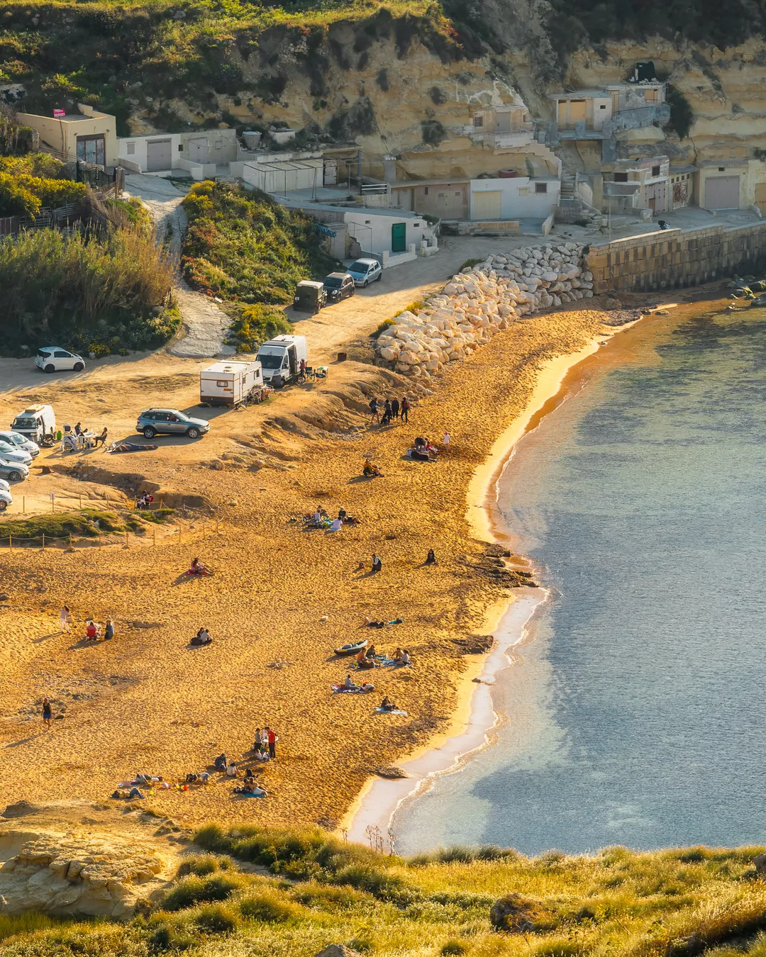 Ġnejna Bay