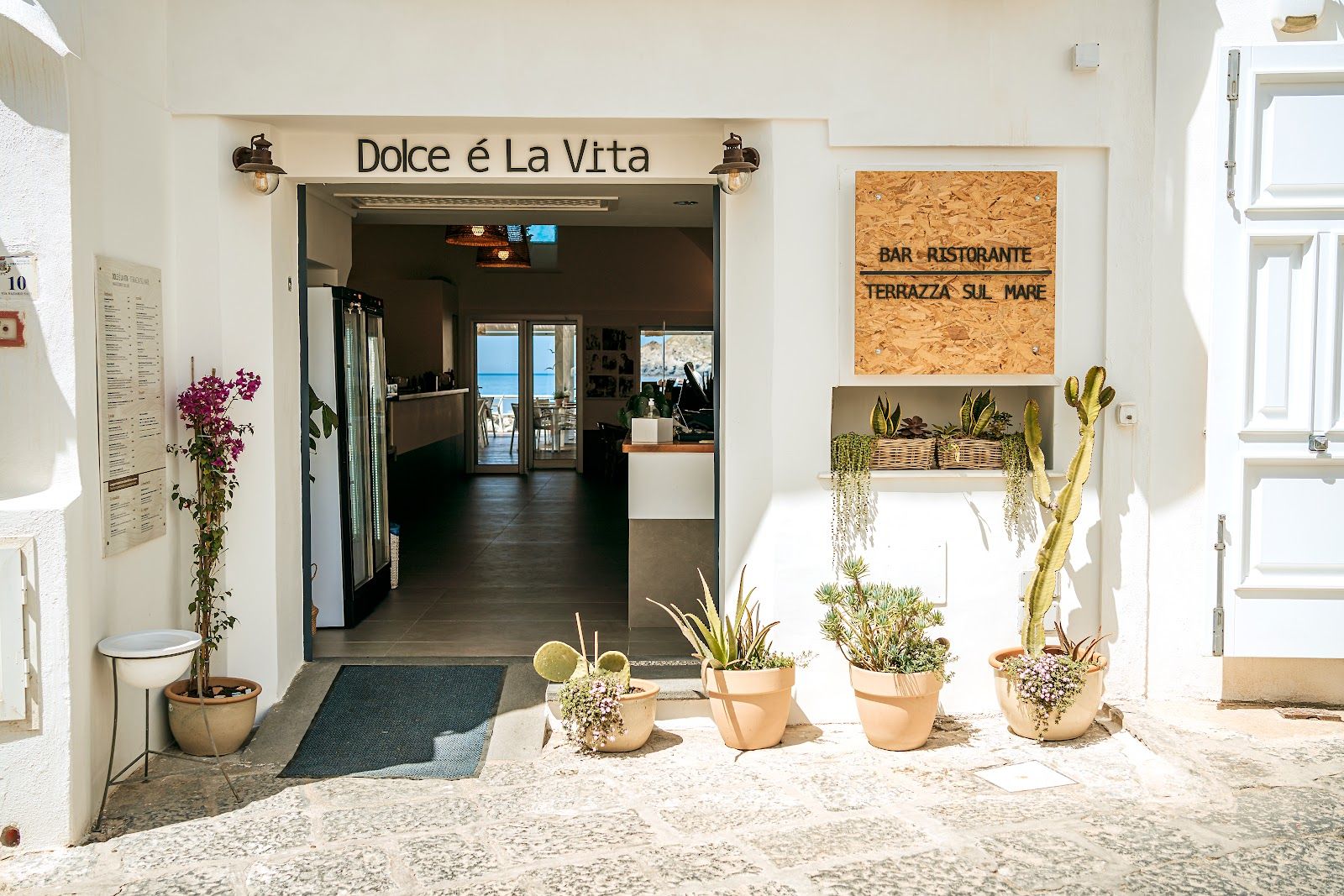 Dolce è La Vita - Bar & Restaurant