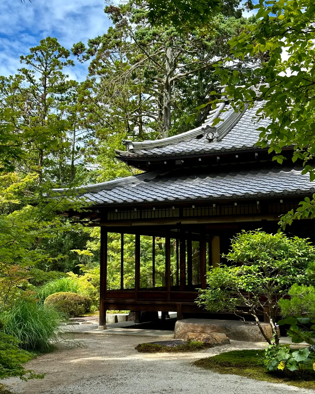 天上の庭 CELESTIAL GARDENS 枯山水・石庭｜Zen garden Ryogen-in is one of the oldest sub