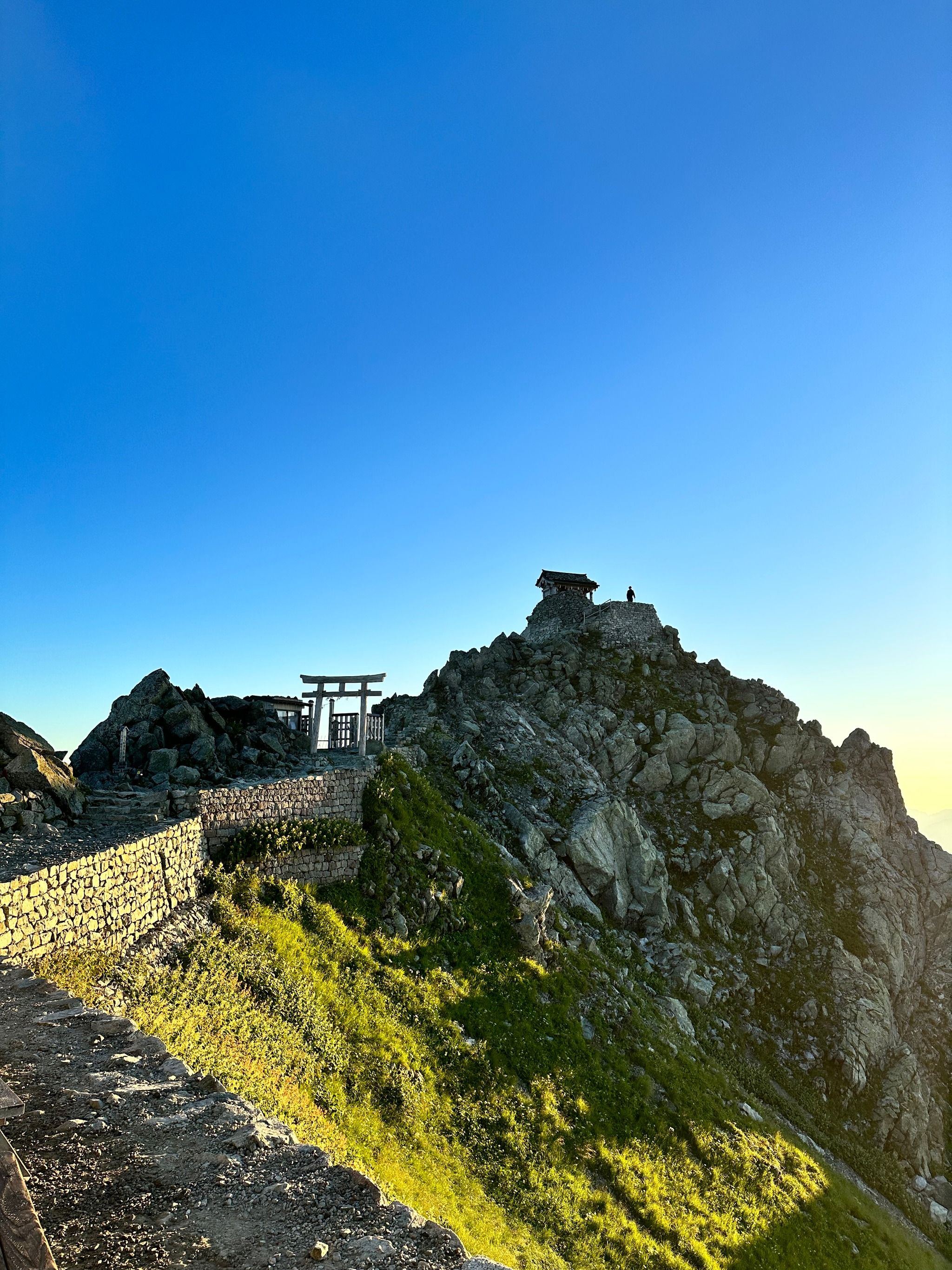 奥山龍峰旅日記