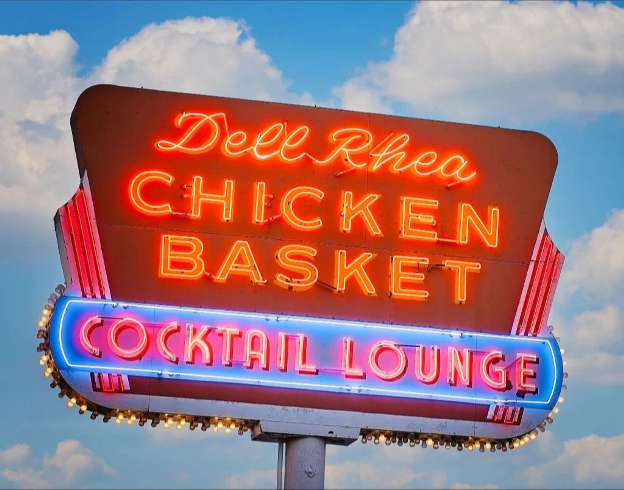 Dell Rhea's Chicken Basket