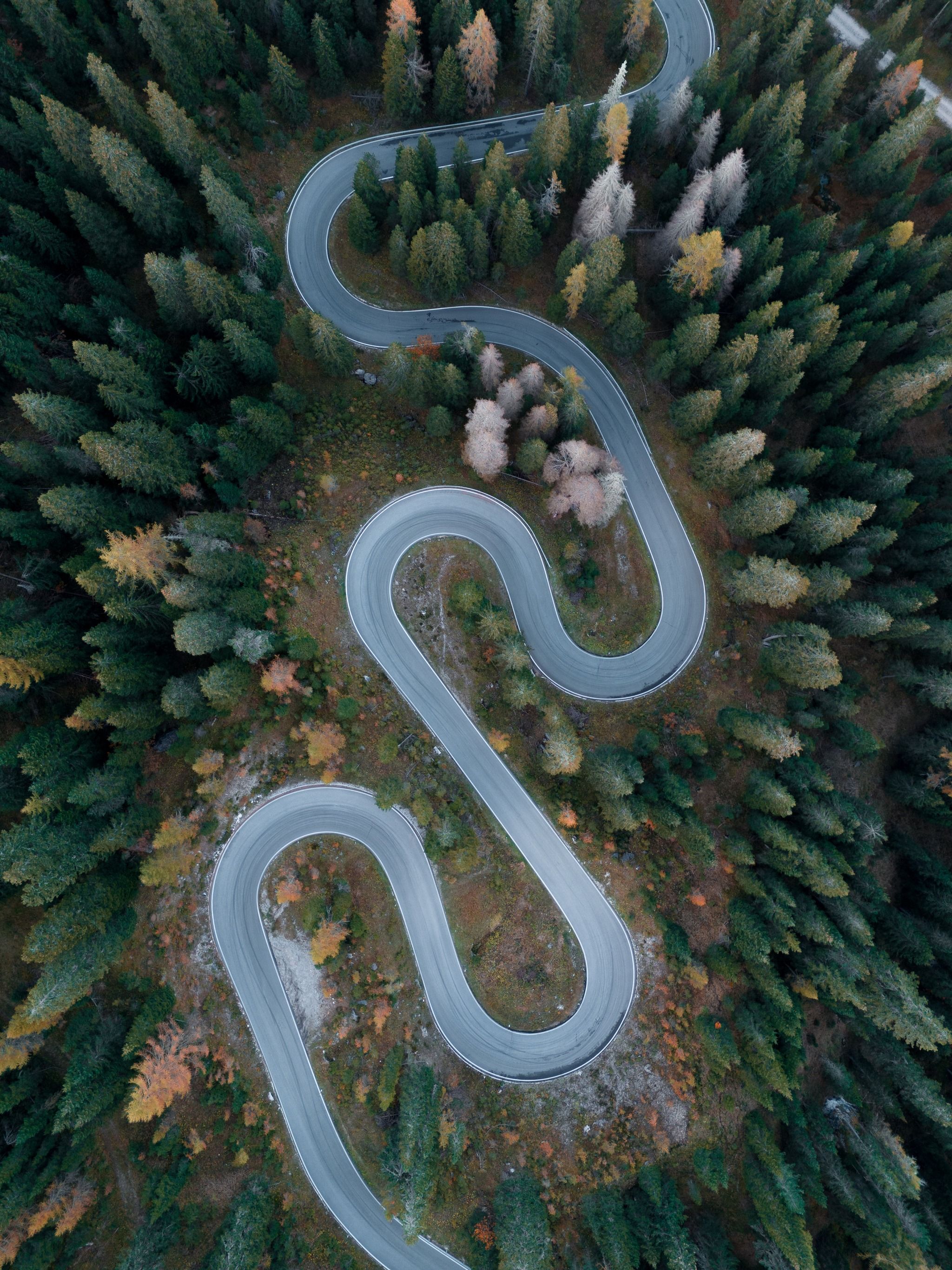 Snake Road Passo Giau