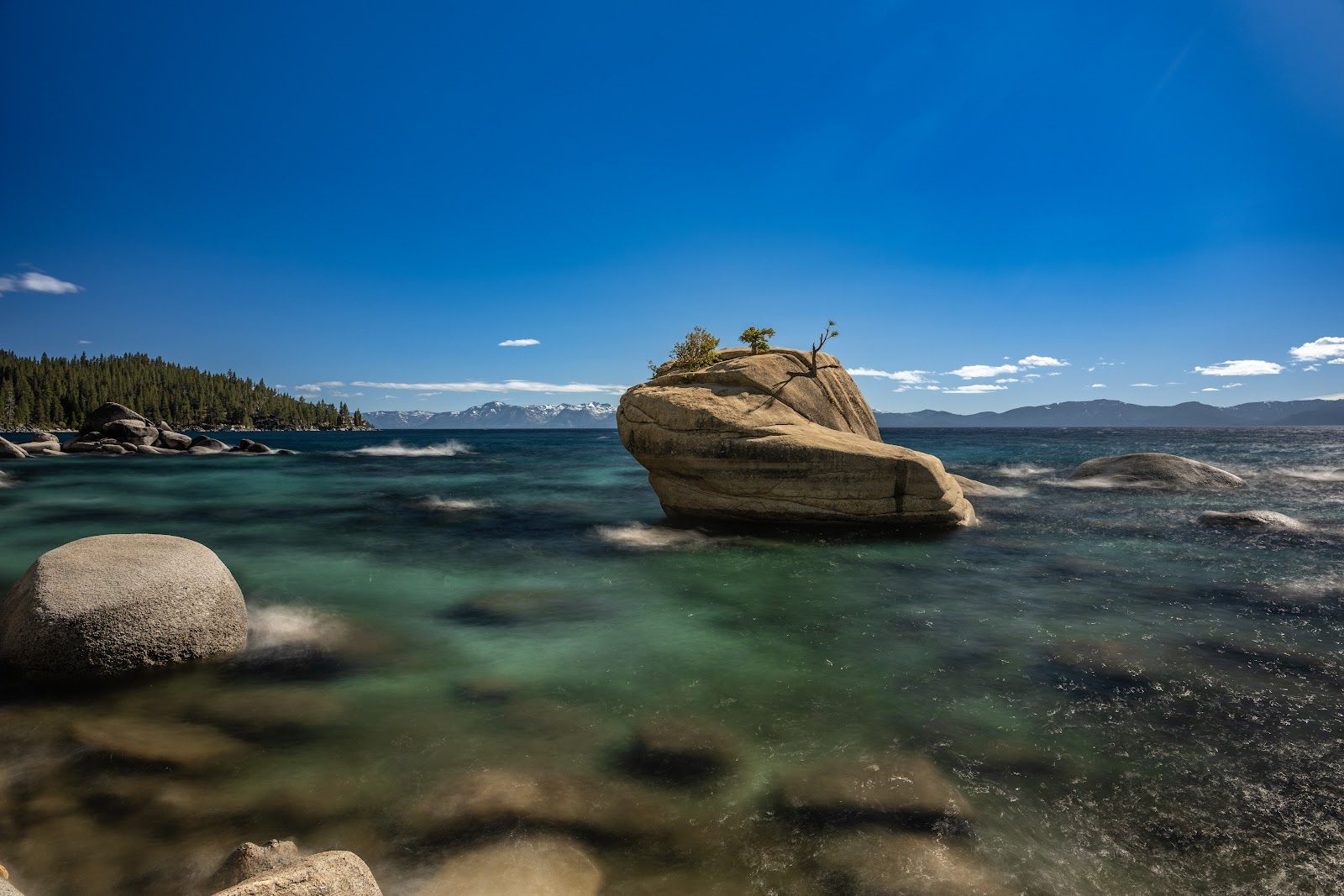 Bonsai Rock - Lake Tahoe, United States - Rexby