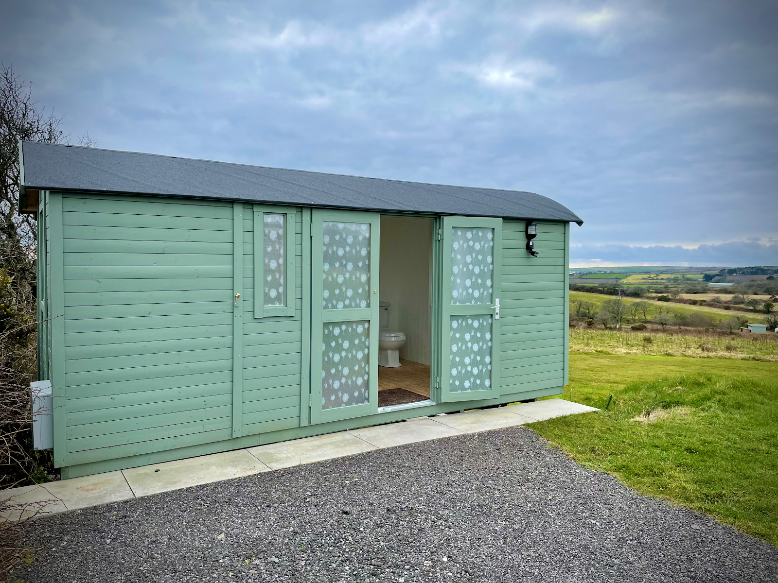 Stay Wild - EnSuite Camping & Glamping in Cornwall