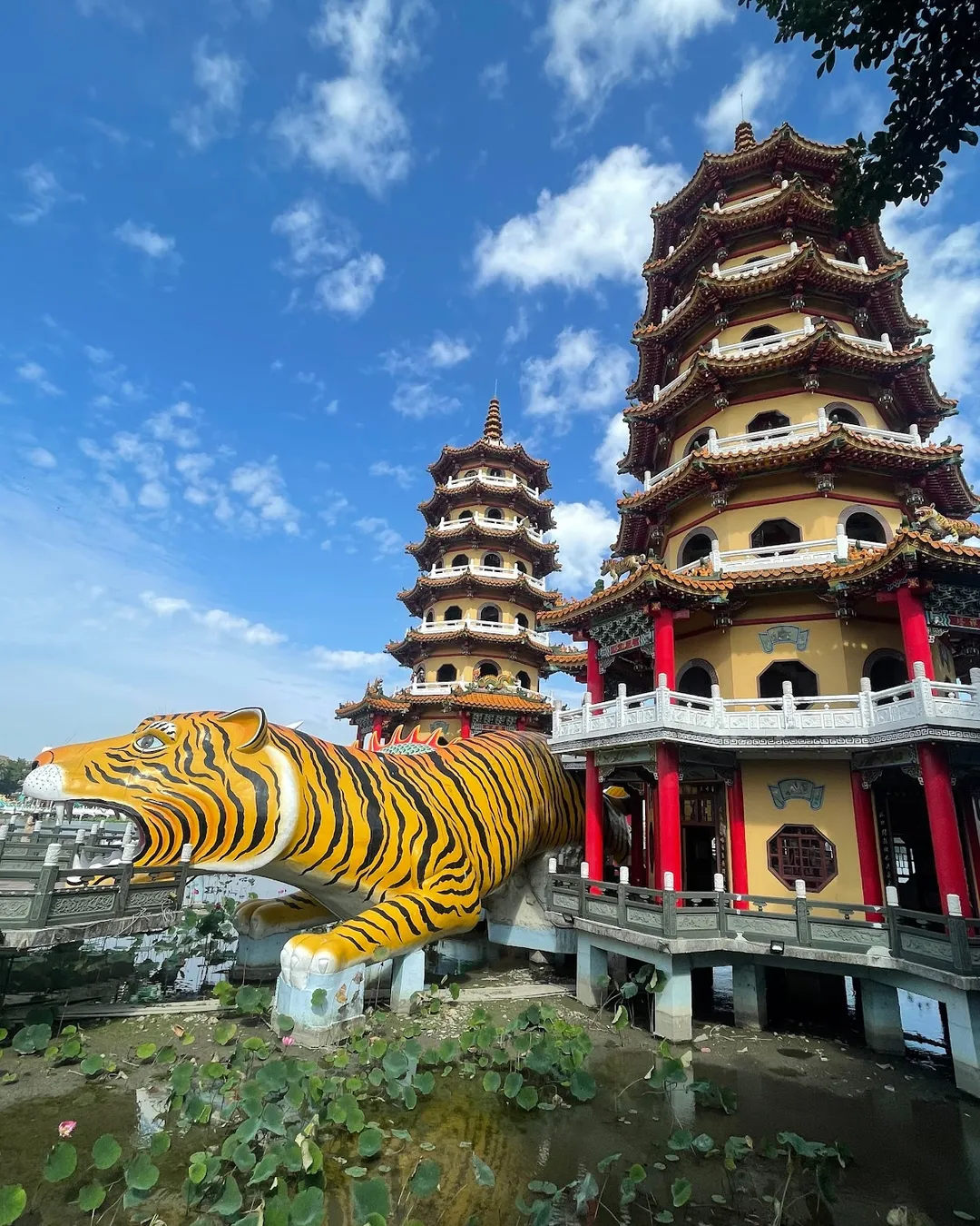 Dragon and Tiger Pagodas