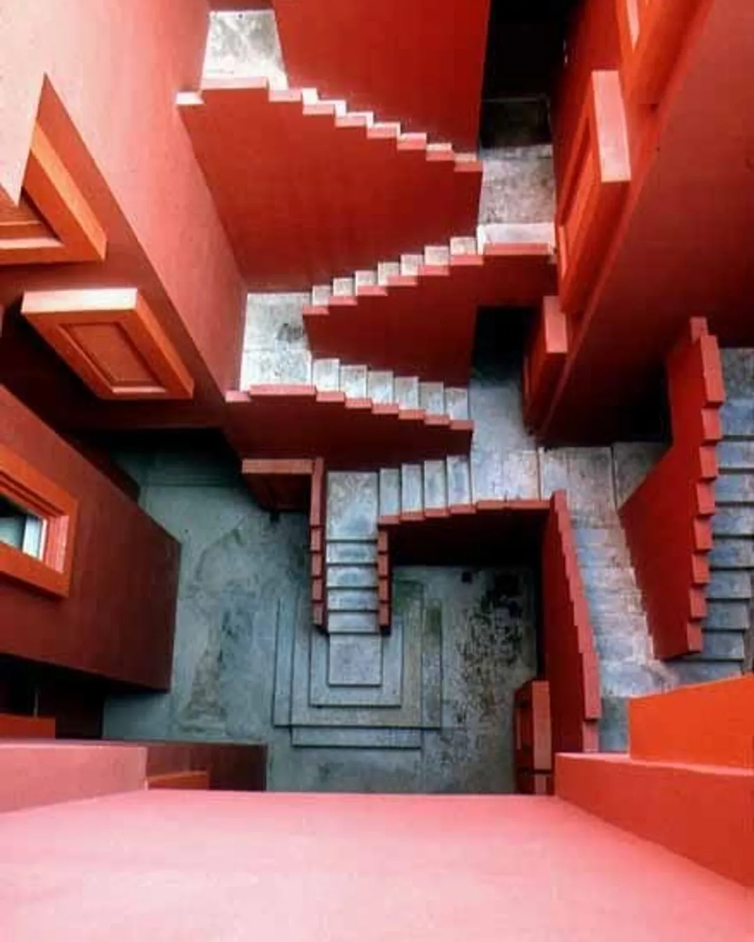 La Muralla Roja Loft