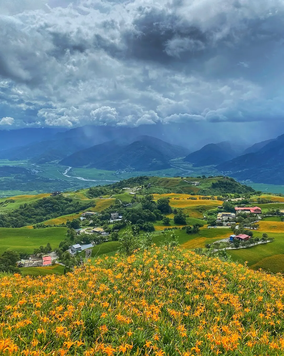 Sixty Stone Mountain - Taipei, Taiwan - Rexby