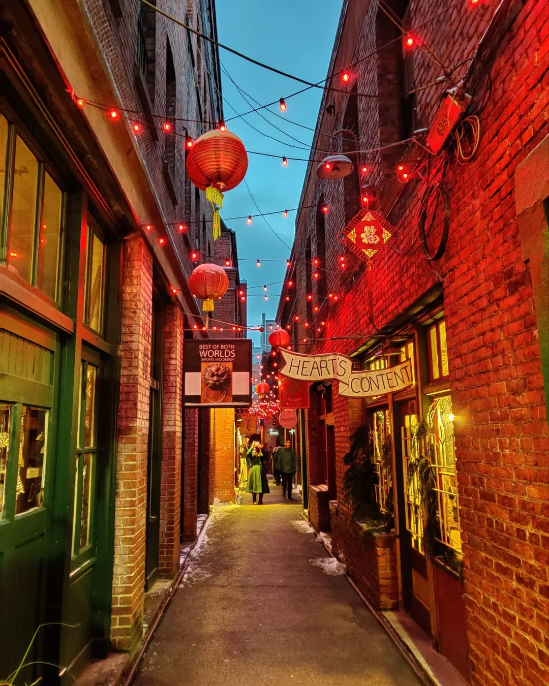 Fan Tan Alley