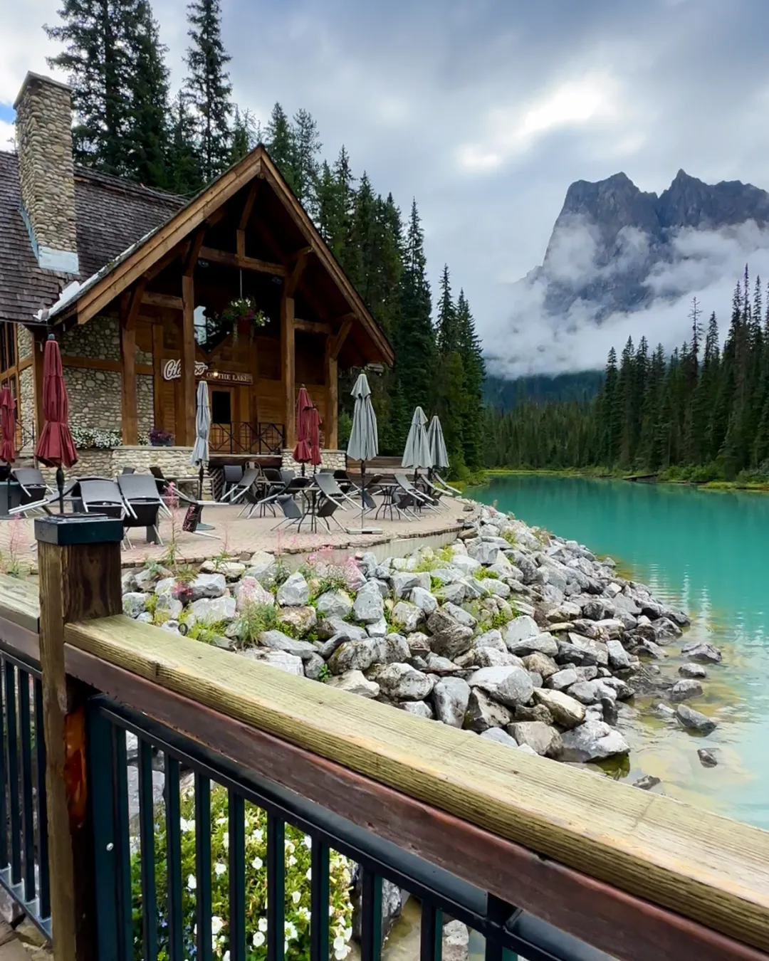 Emerald Lake Lodge