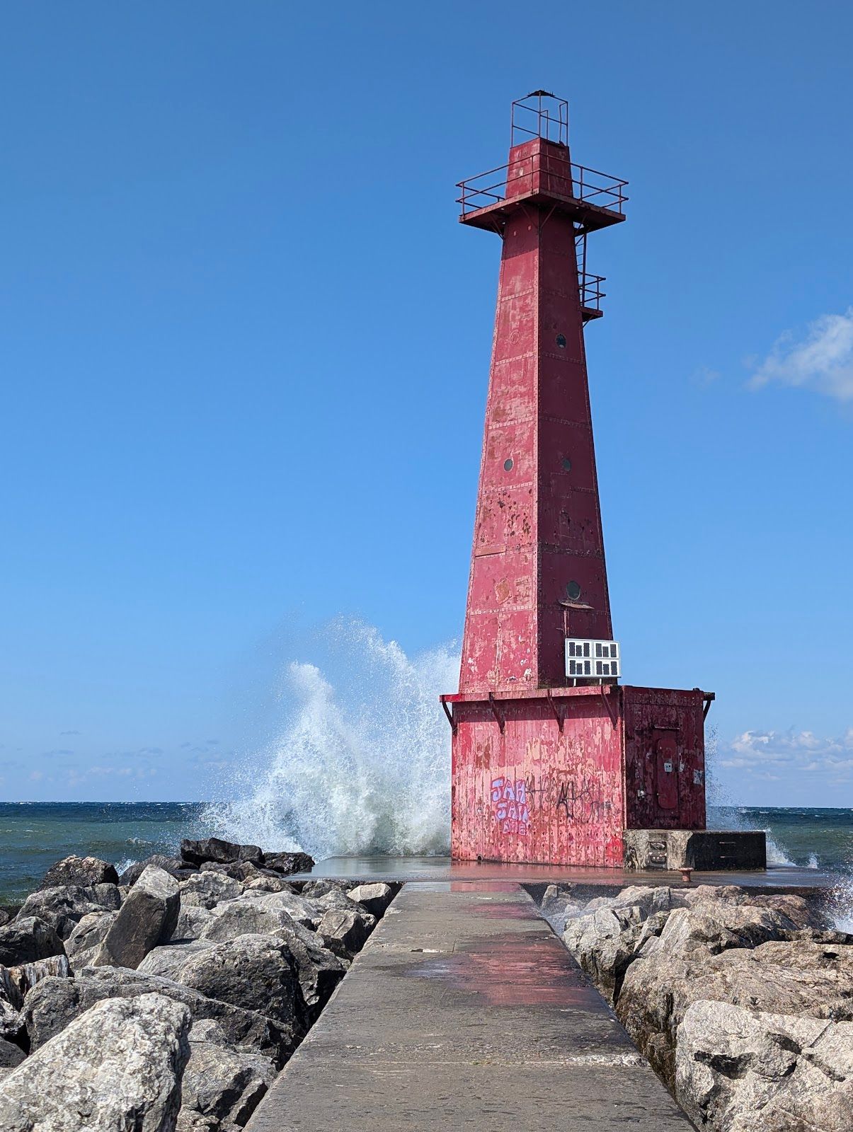 Muskegon South Breakwater Light Beacon Station