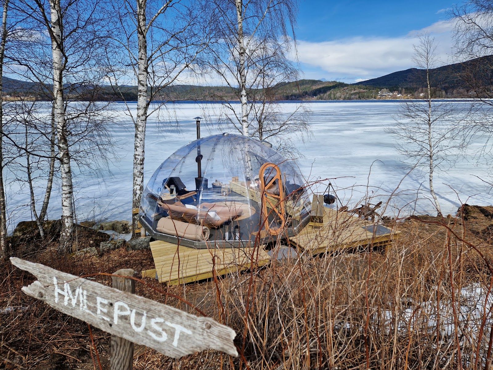 Hvilepust ved Krøderfjordens Bredd