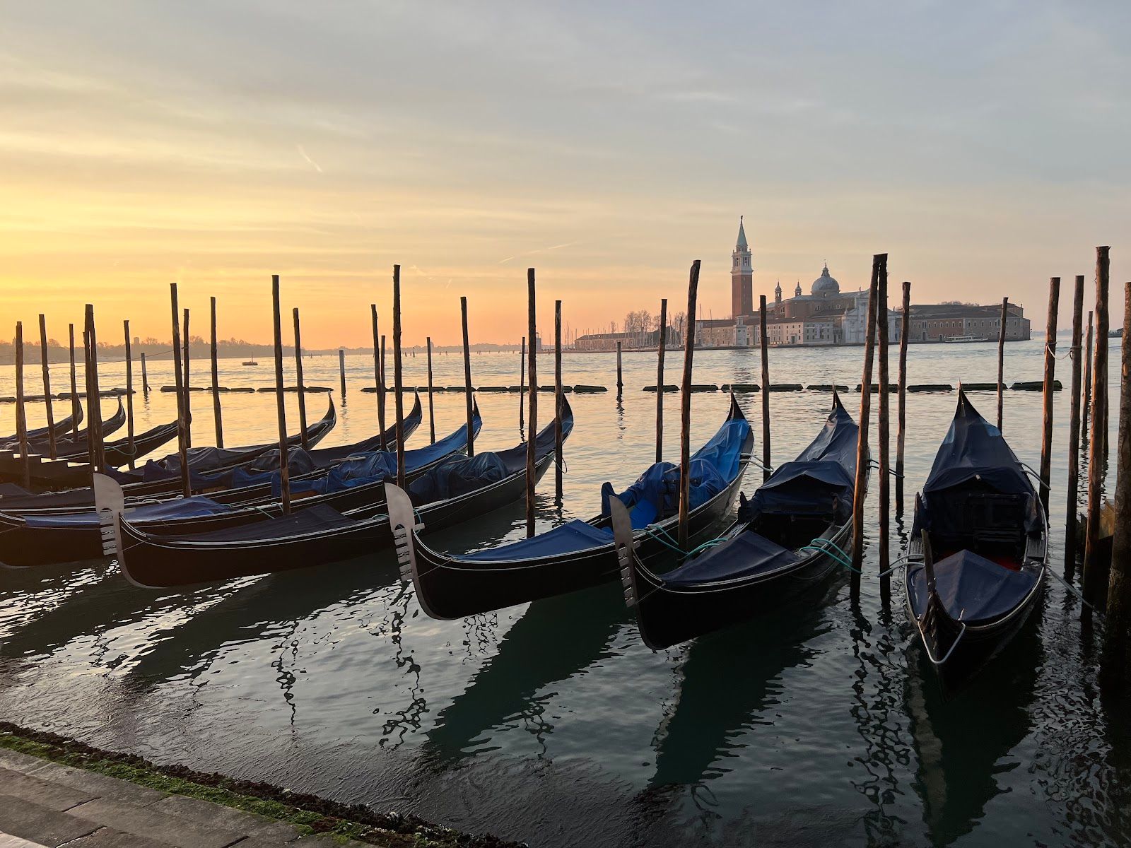 Traghetto Gondole Molo
