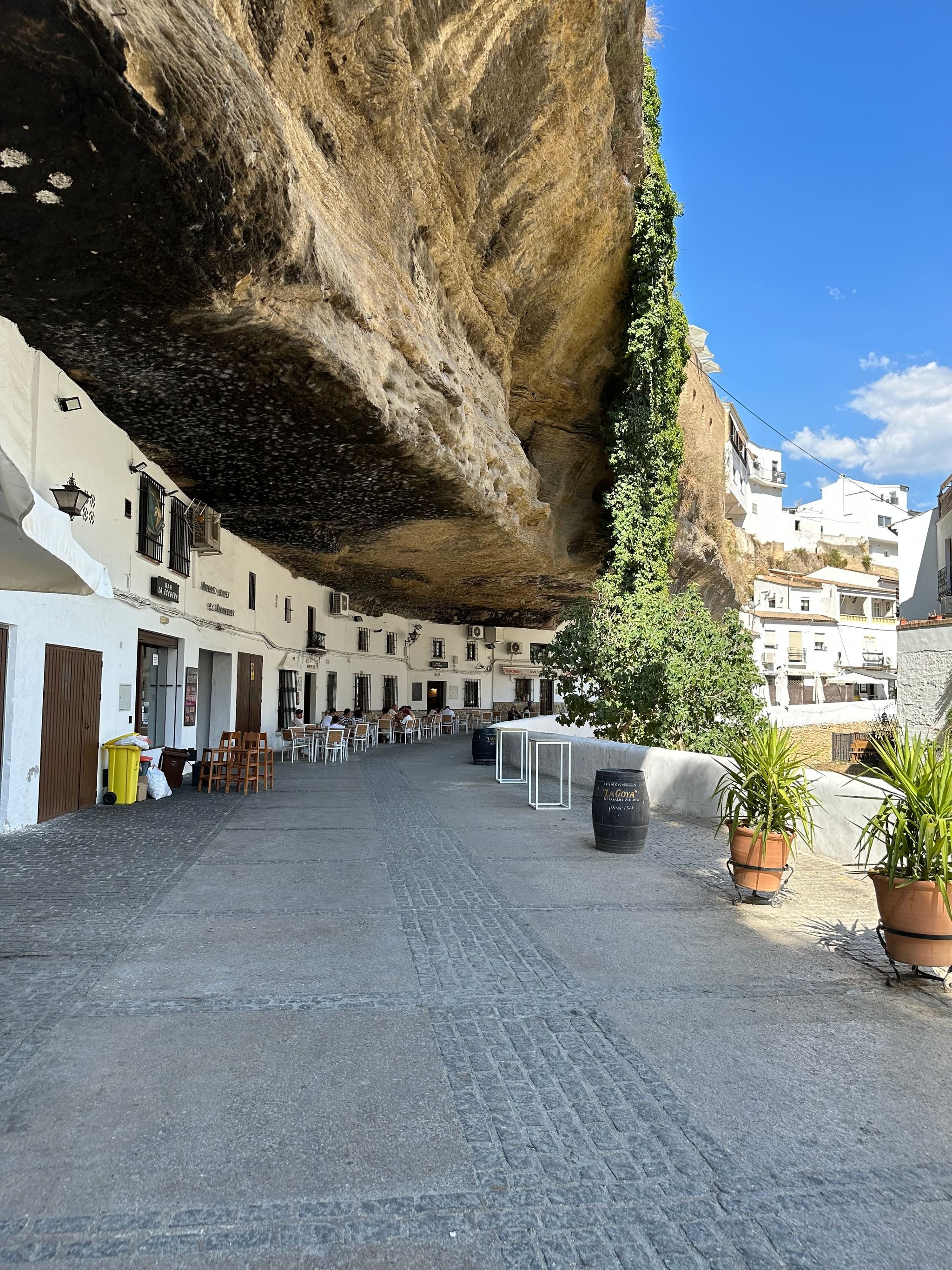 Setenil de las Bodegas