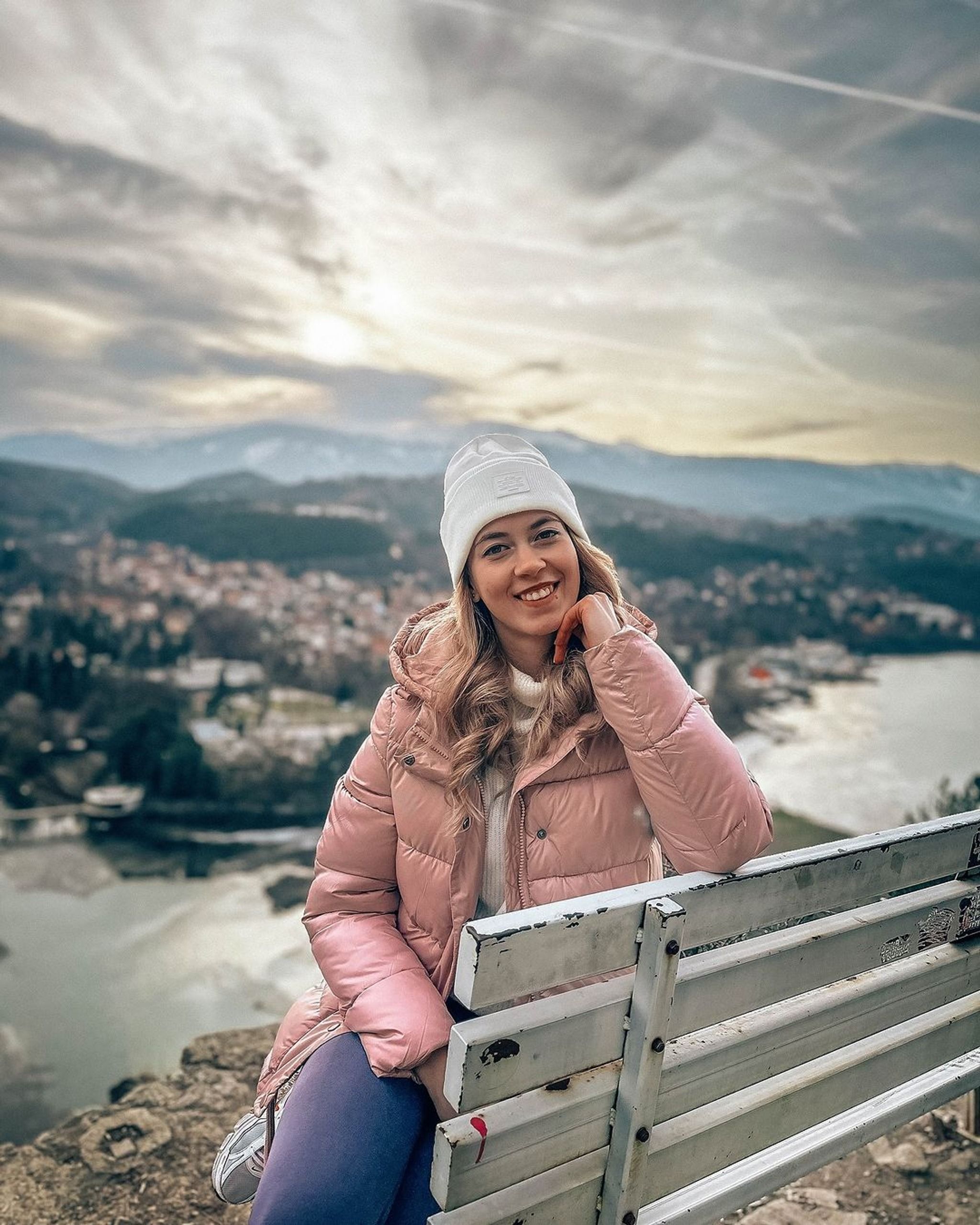 Пейката над Панчарево / Pancharevo Viewpoint with Bench