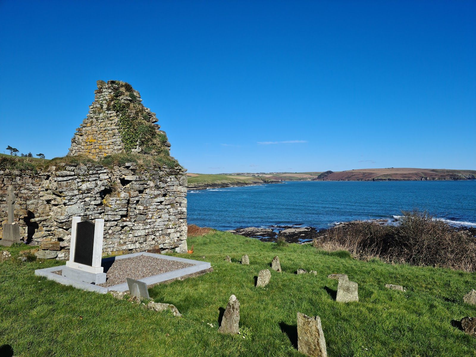 Courtaparteen Church