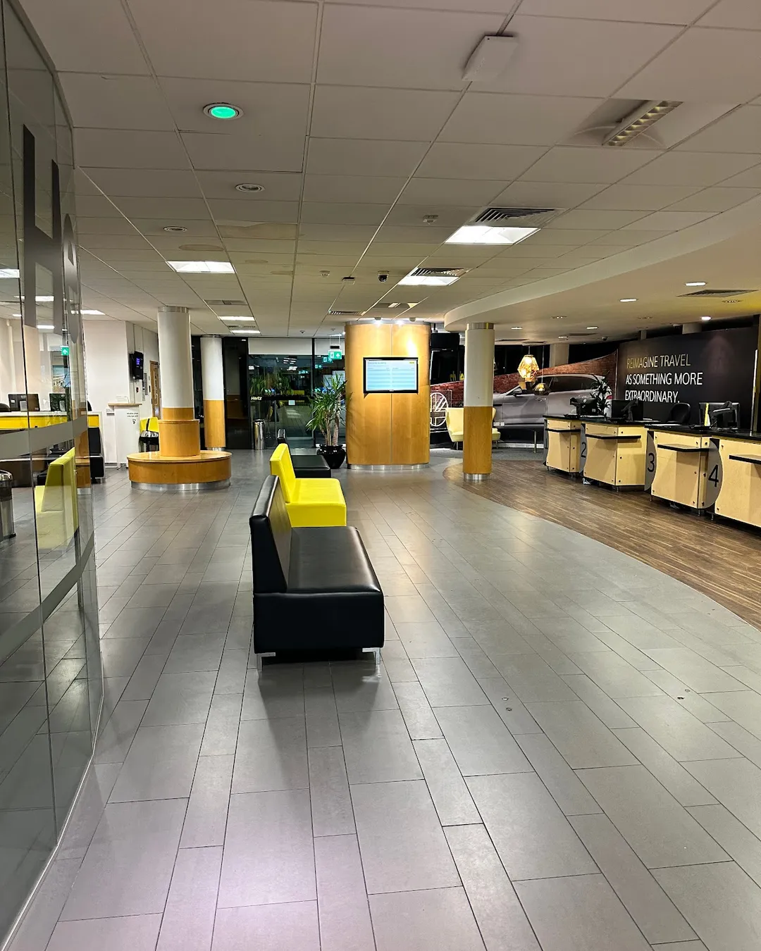 Hertz Car Hire - LHR London Heathrow Airport