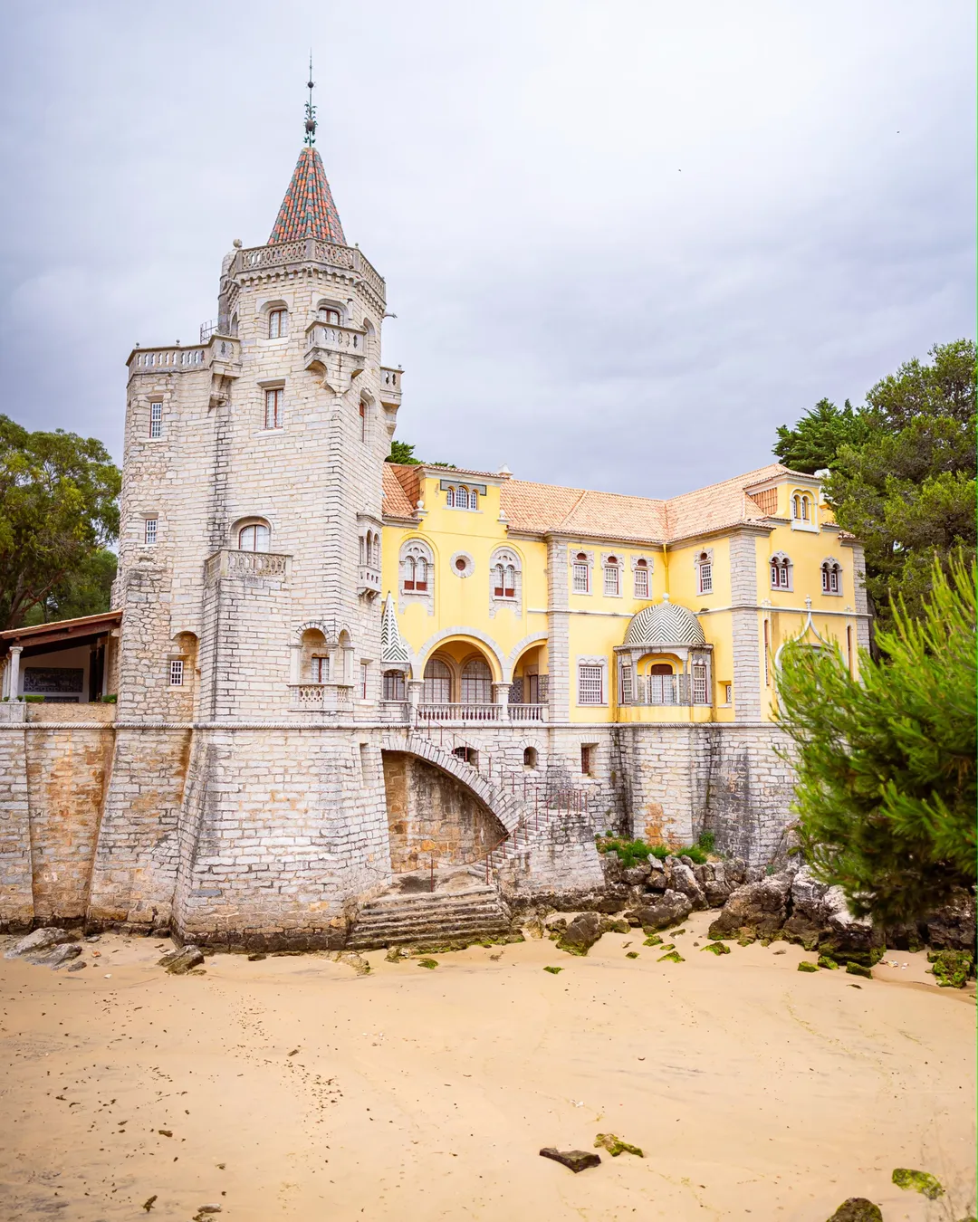 Museu Condes de Castro Guimarães