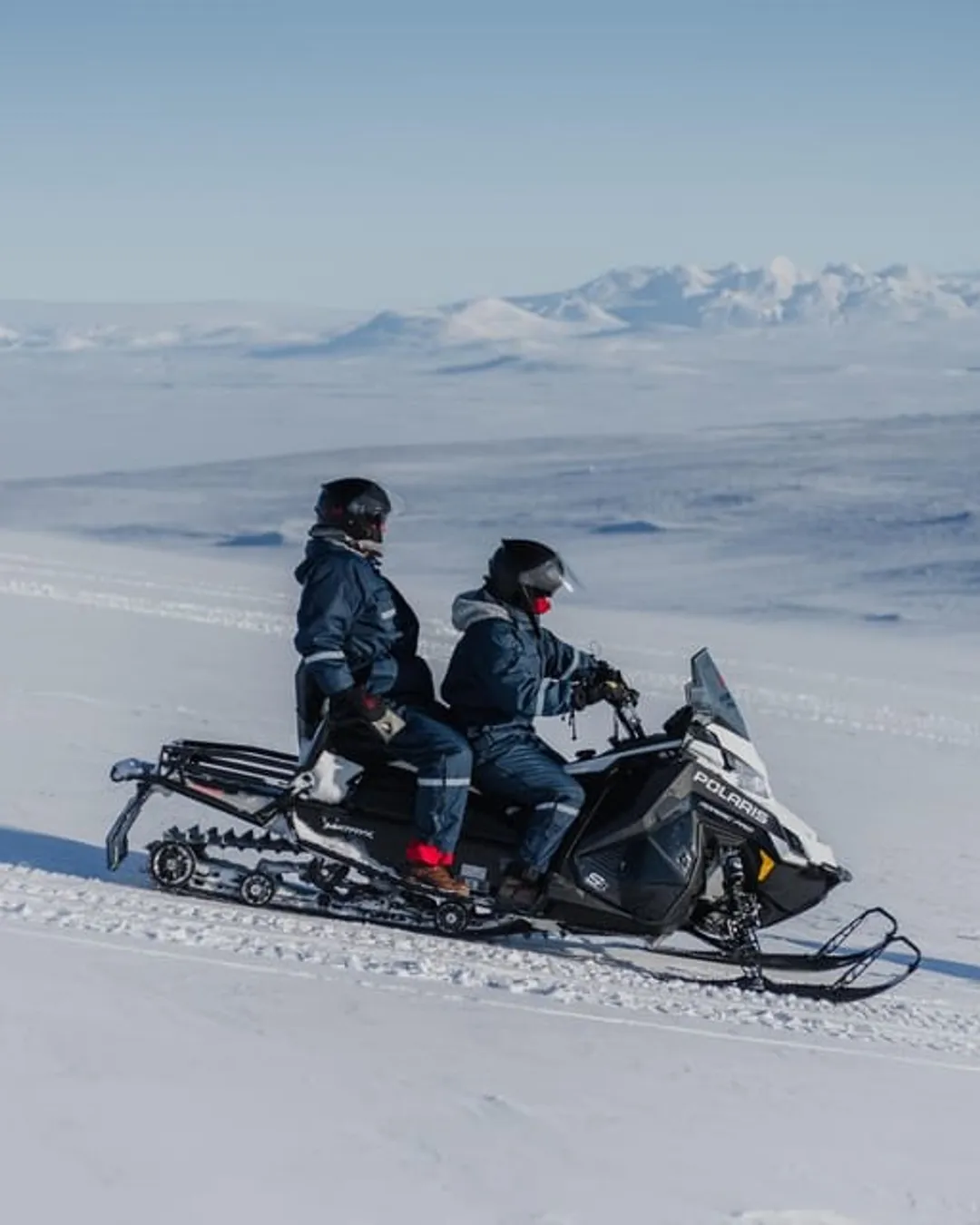 Snowmobile tours with Mountaineers of Iceland