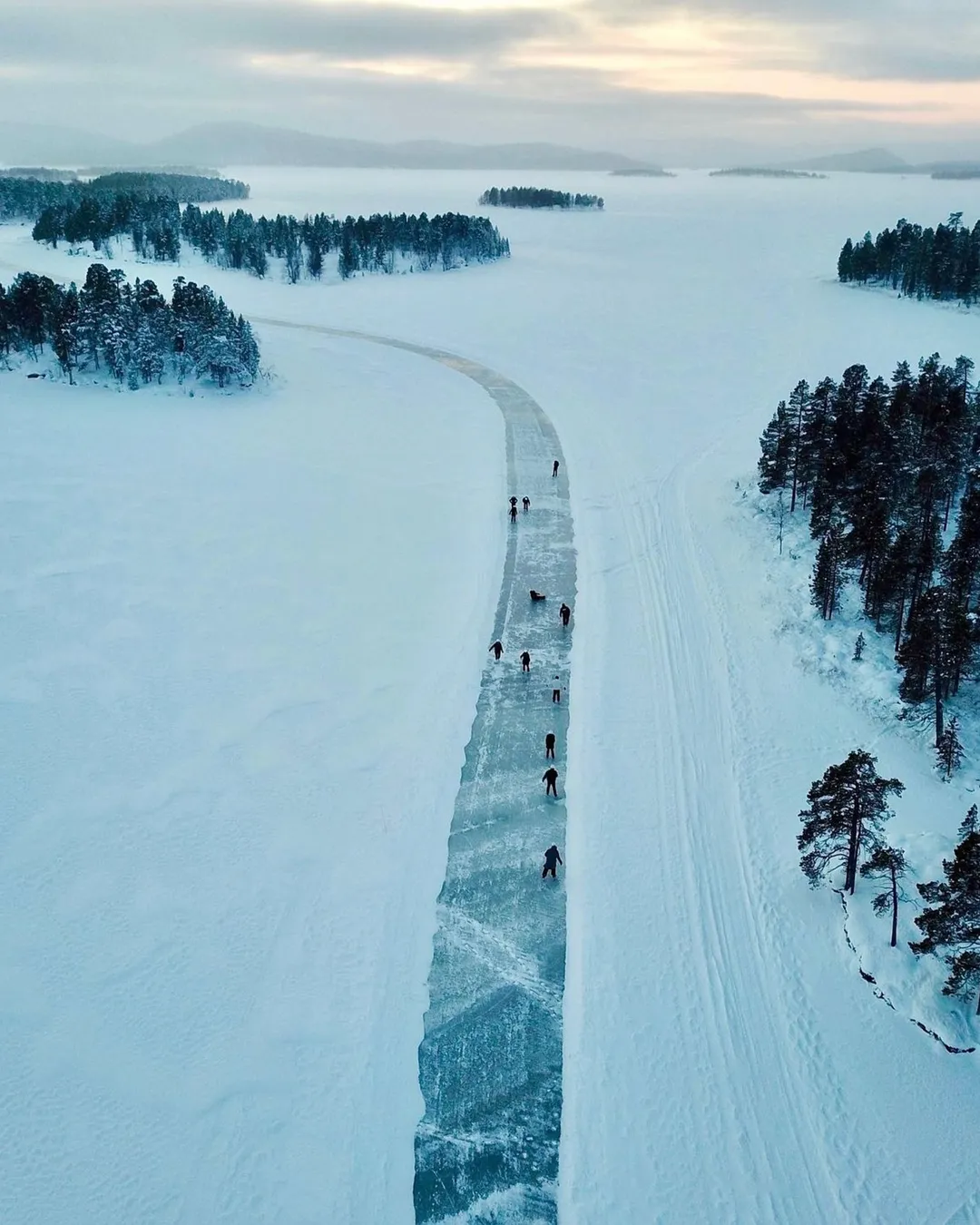 Lake Inari Ice skating 