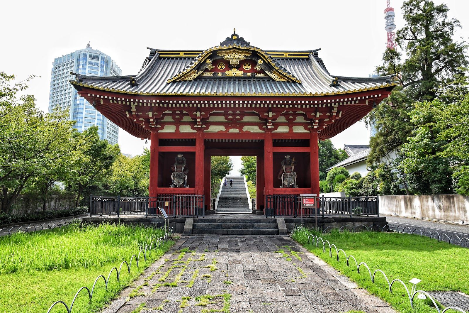 Zōjō-ji Temple - Tokyo, Kyoto, Osaka, Mt Fuji, Shirakawago, Japan