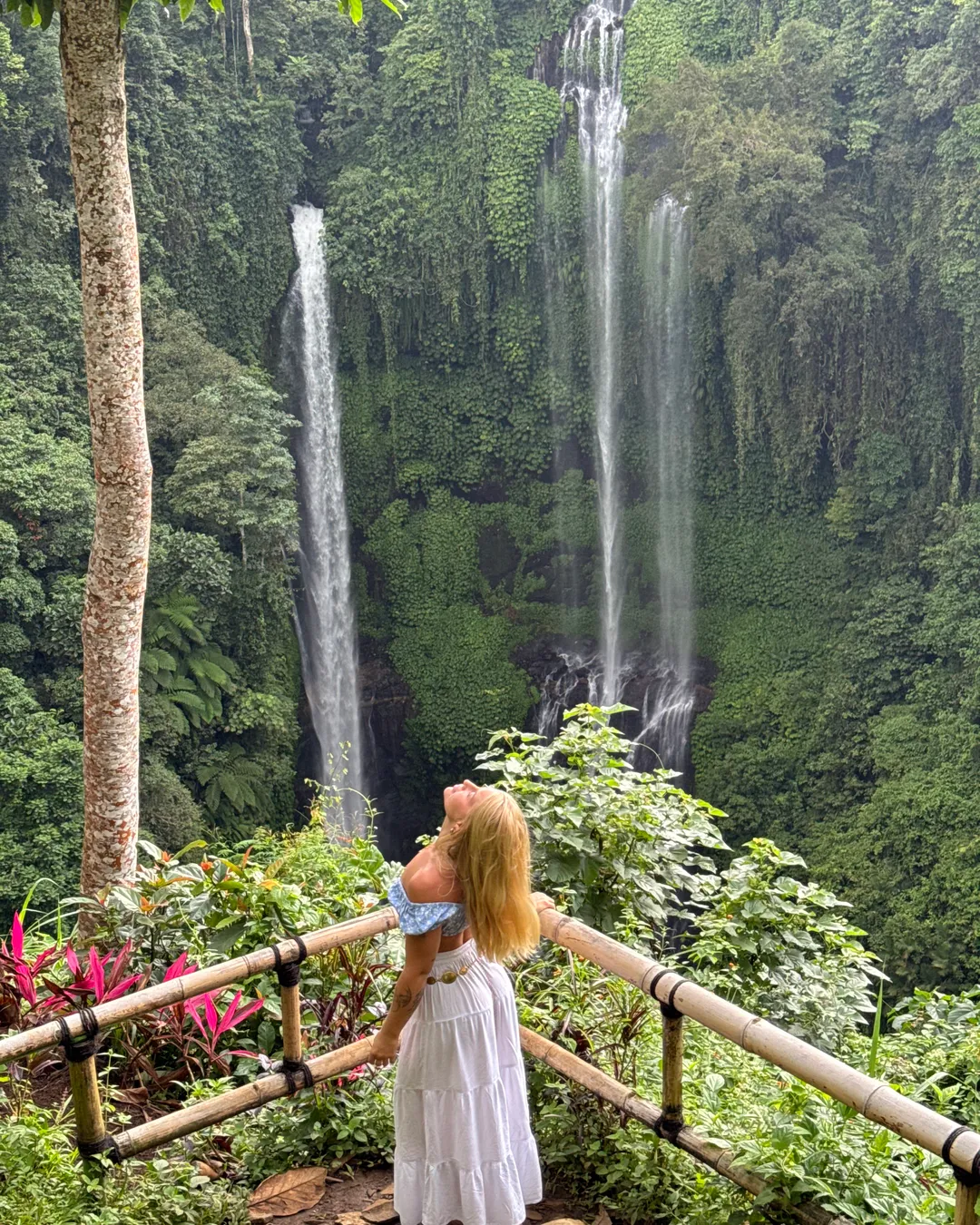 Hanging Restaurant & Bar