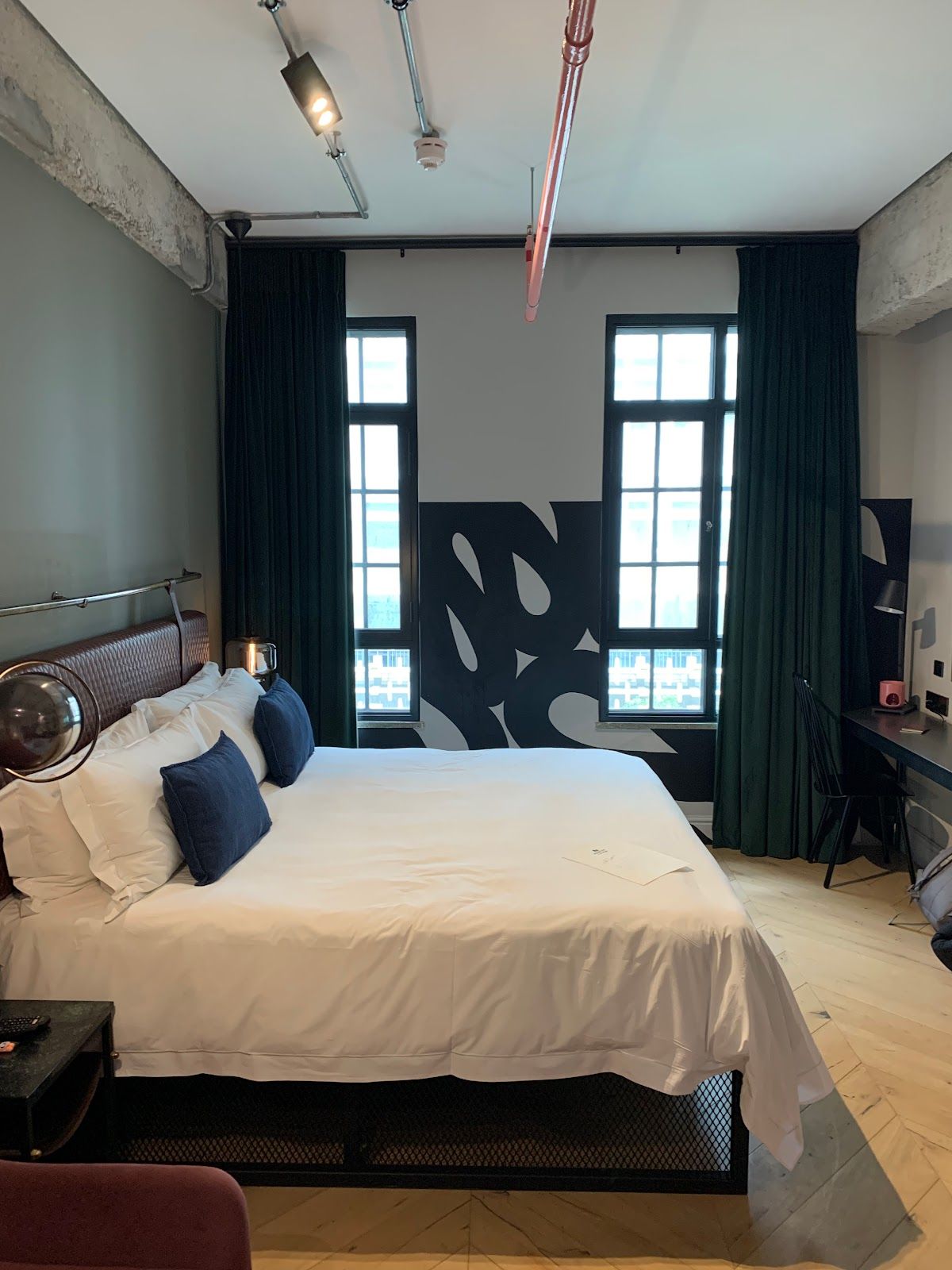 Gorgeous George Hotel