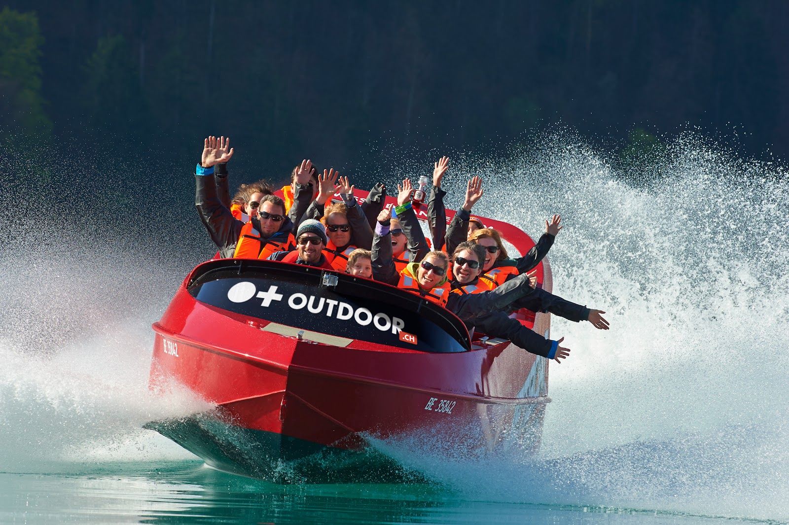 OUTDOOR - Jetboat