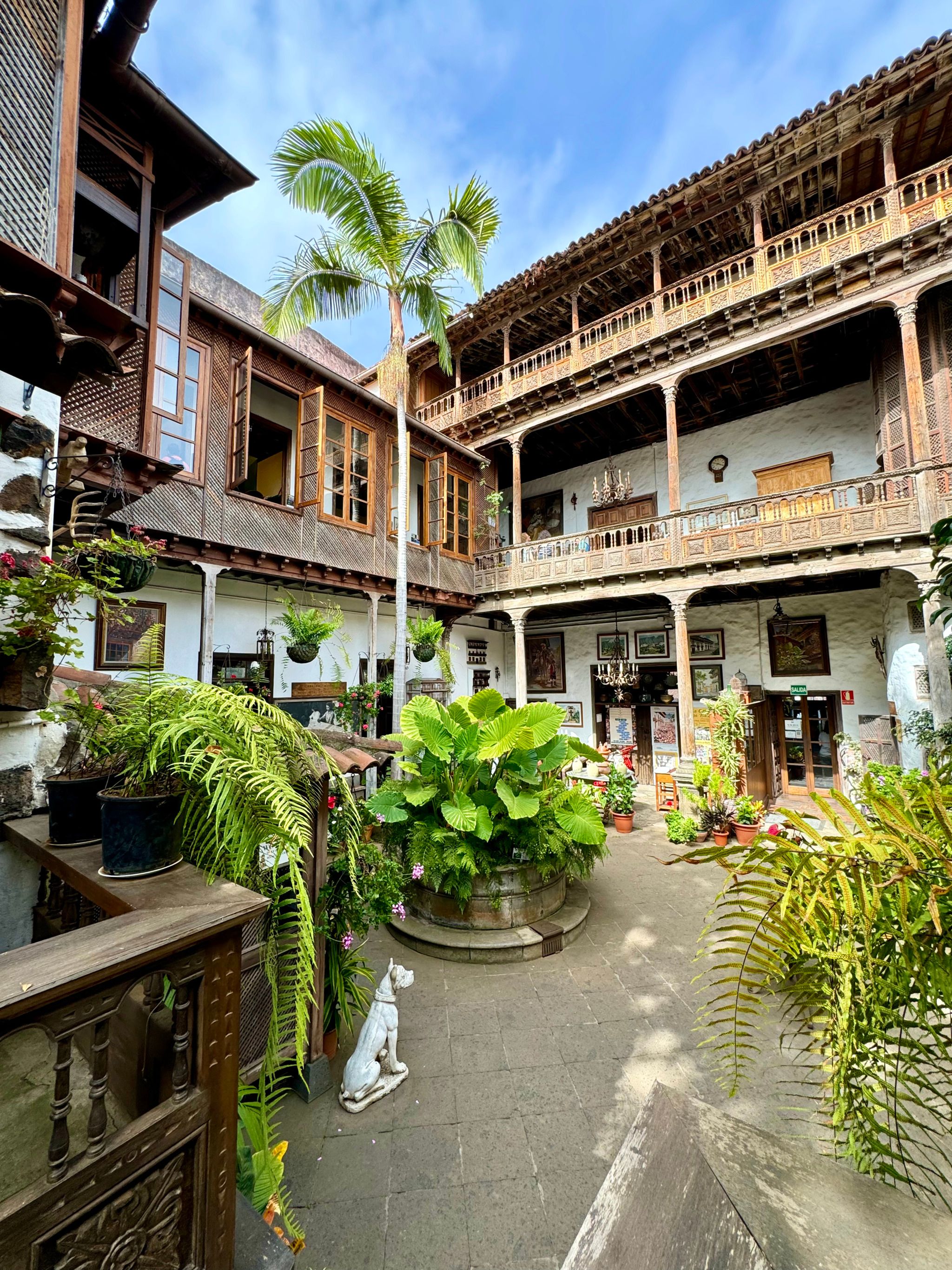 Casa de los Balcones