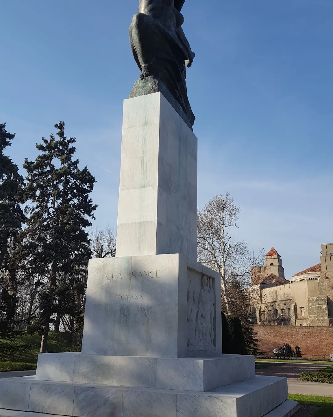 Monument of Gratitude to France