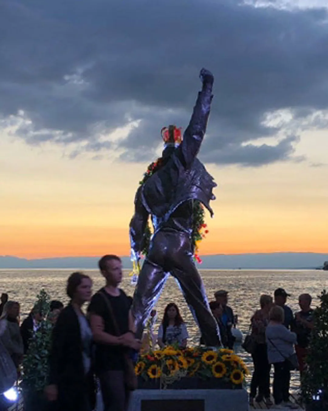 Freddie Mercury statue