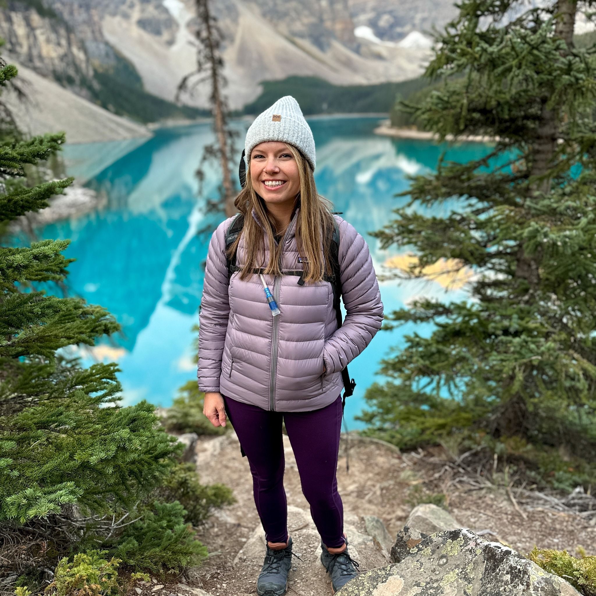 Cassie Compton - lafftravel