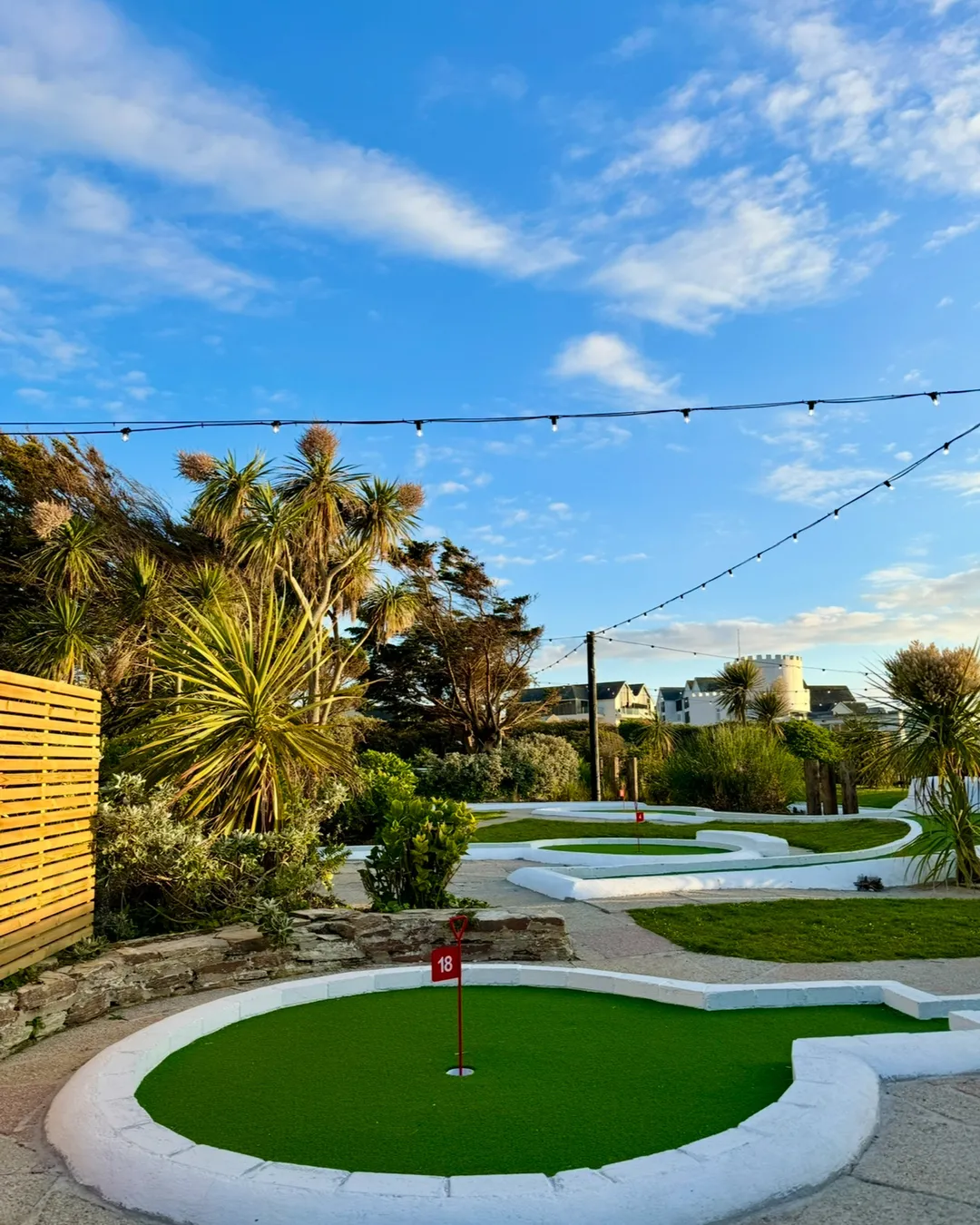 Rosa Mini Golf