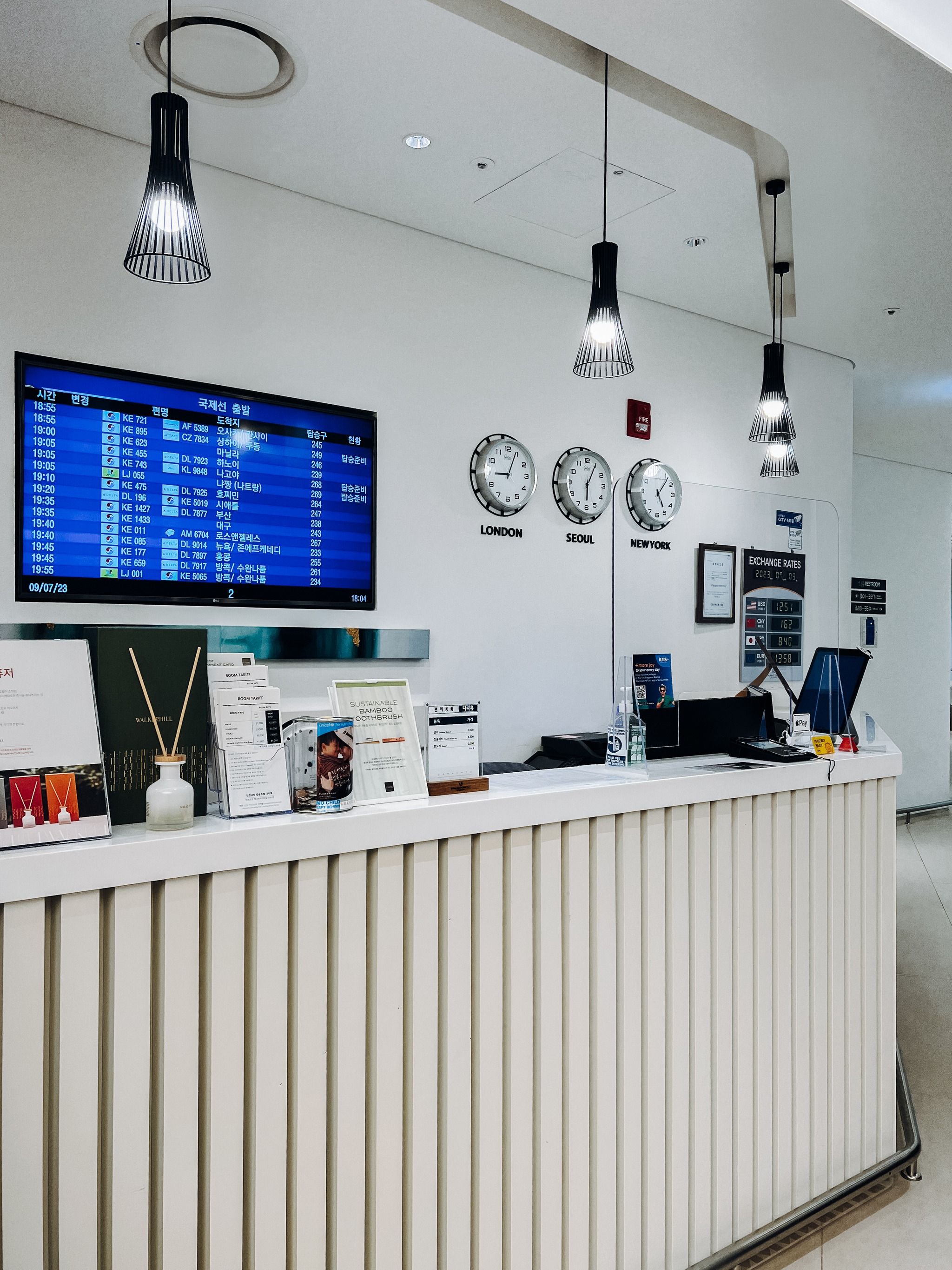 Incheon Airport Capsule Hotel Terminal 1 by Walkerhill