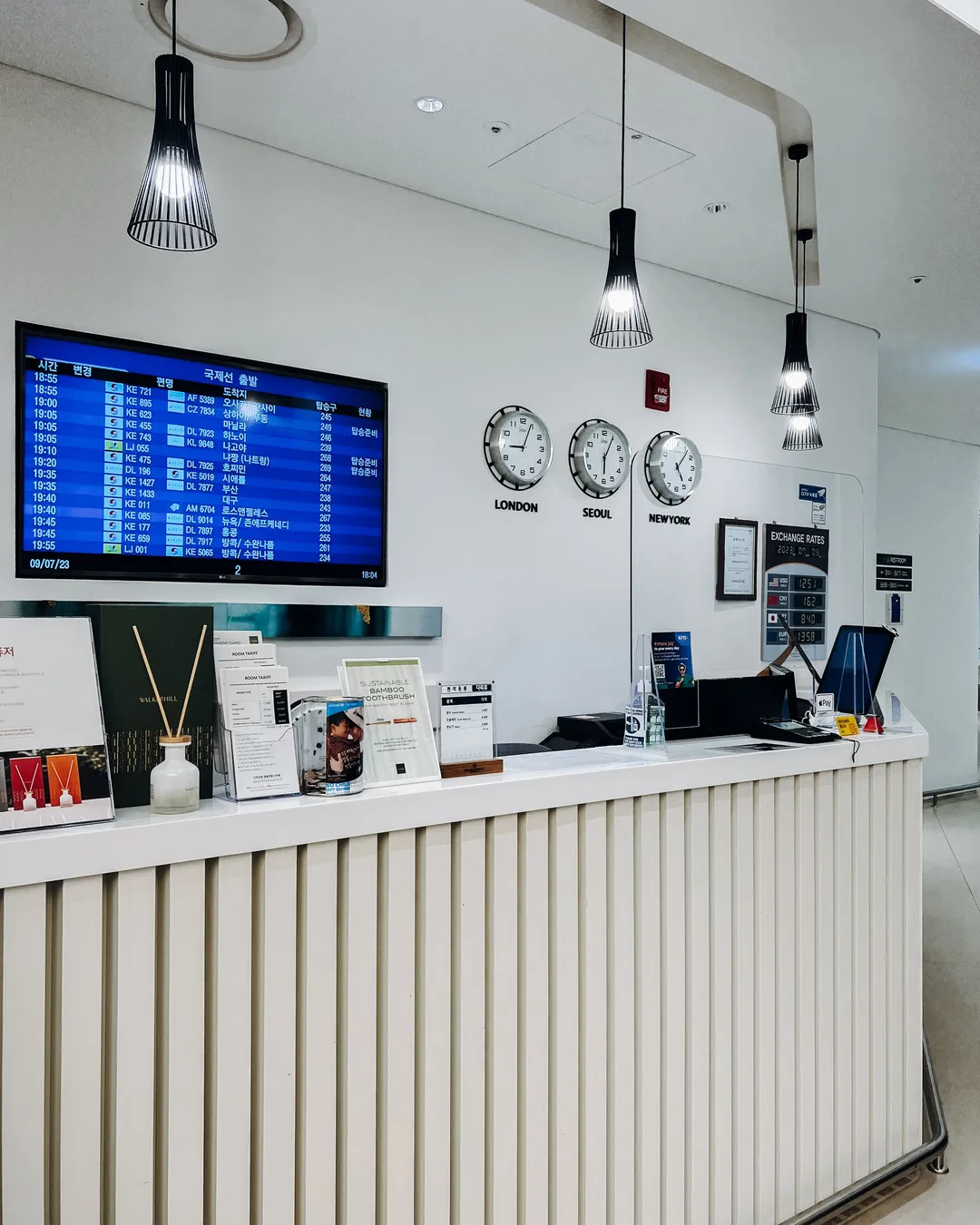 Incheon Airport Capsule Hotel Terminal 1 by Walkerhill