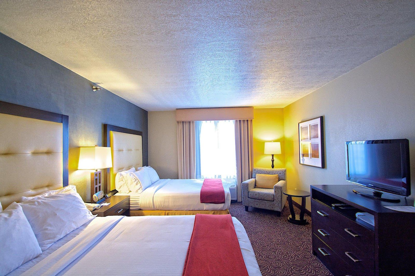 Holiday Inn Express & Suites Ogden, an IHG Hotel