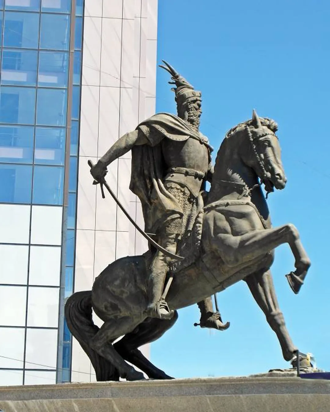 Prishtina - Sheshi Skënderbeu