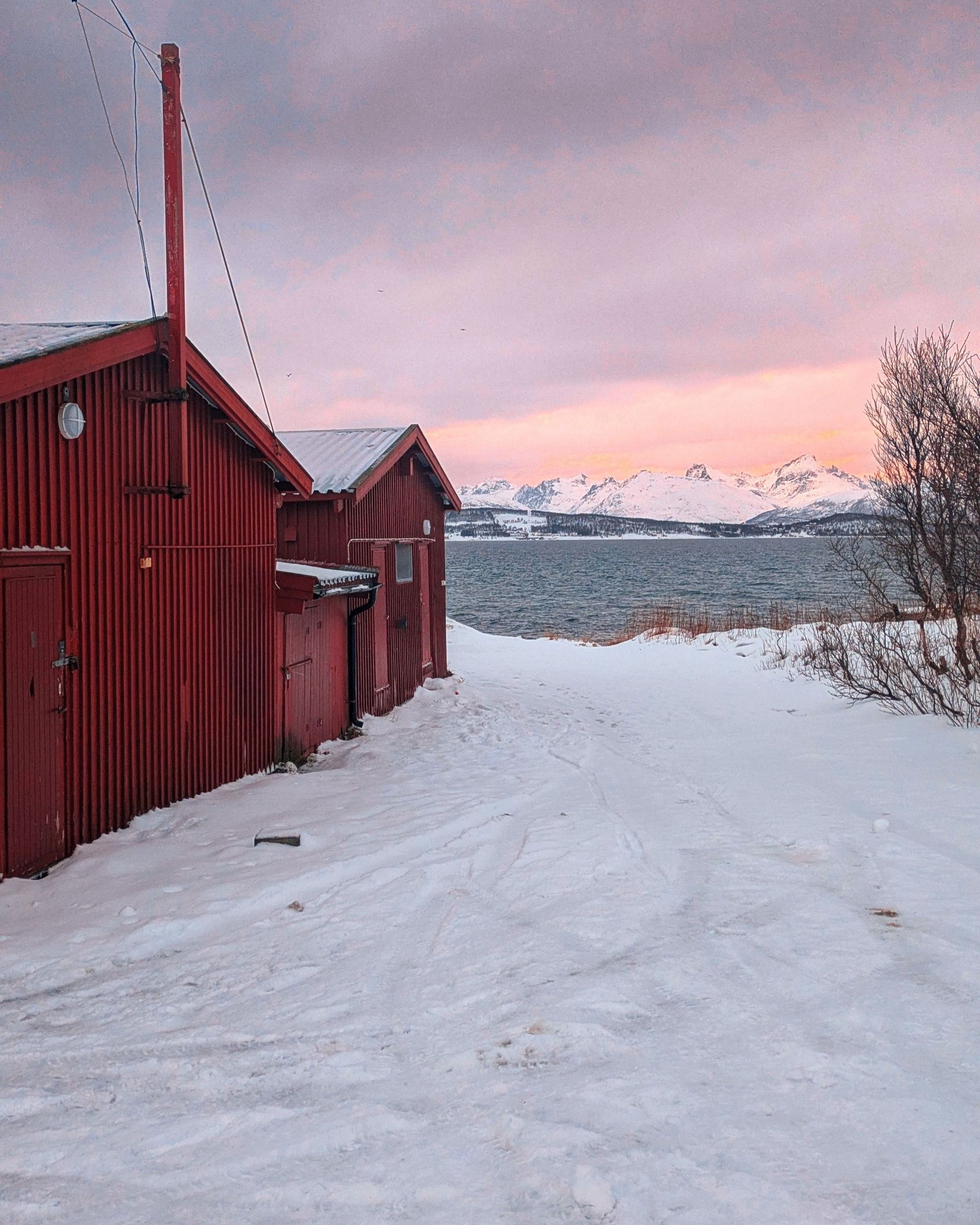 Waterfront Viewpoint – Folkeparken, South Tromsø Island